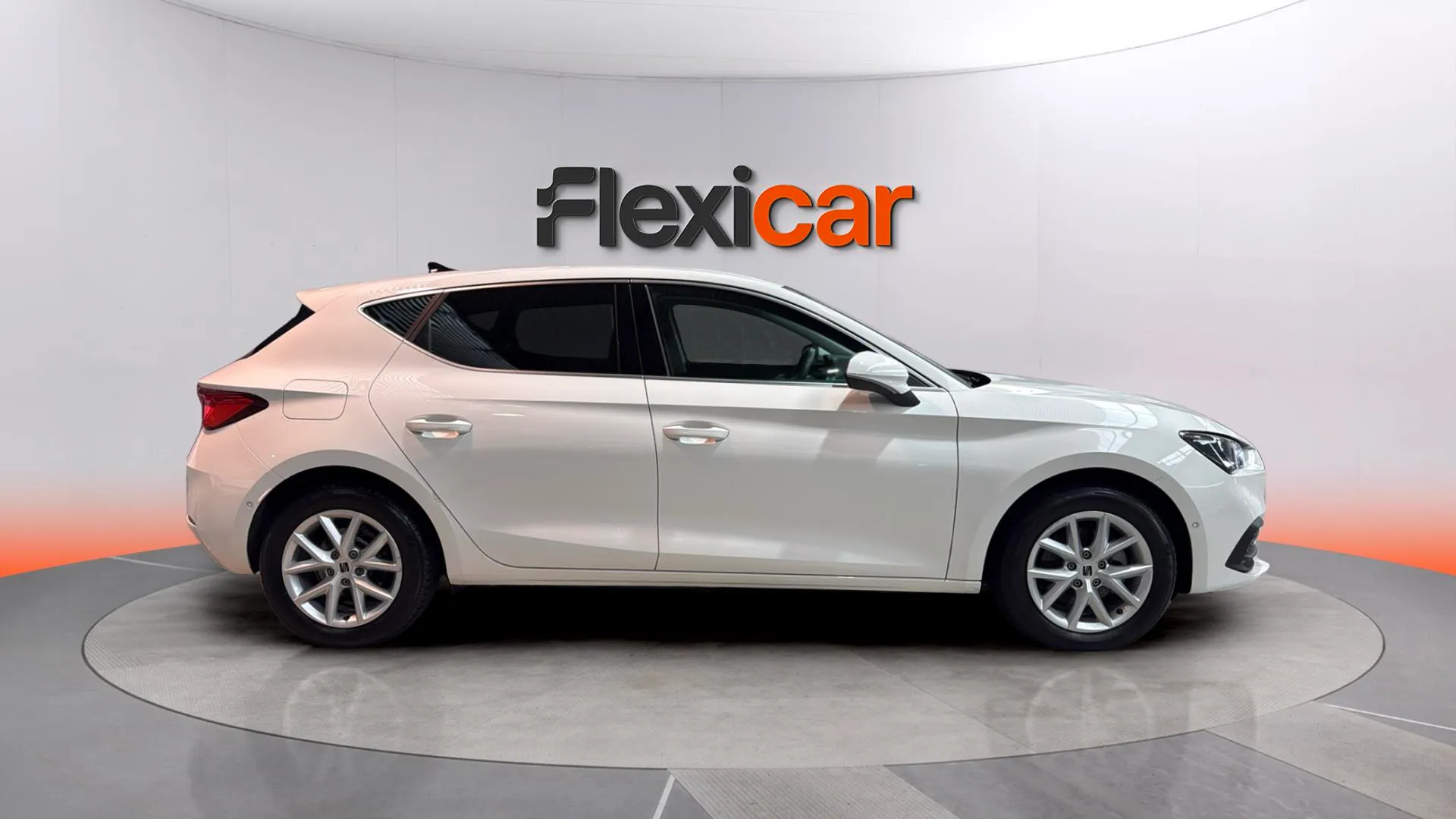 SEAT León SP 1.5 eTSI DSG Style 25 Aniv - foto 8