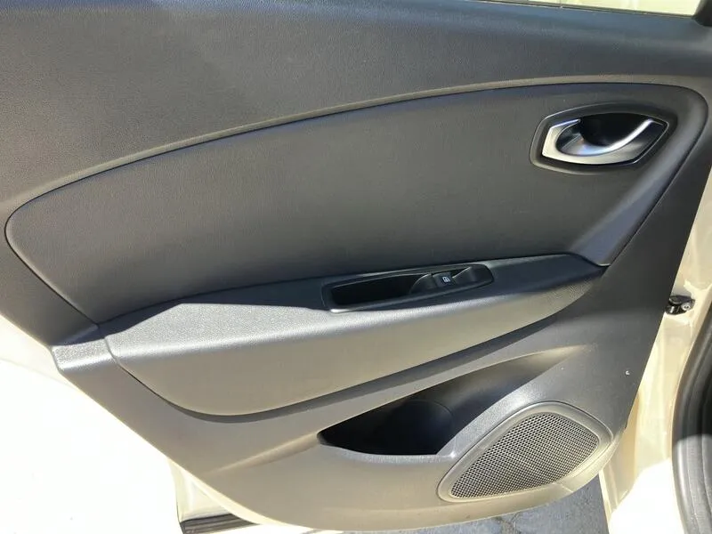 Renault Captur Zen TCe - foto 37