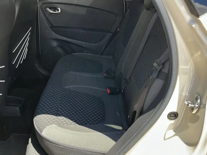 Renault Captur Zen TCe - foto 17
