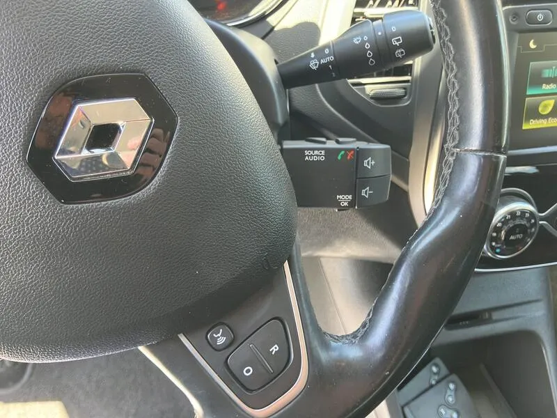 Renault Captur Zen TCe - foto 40