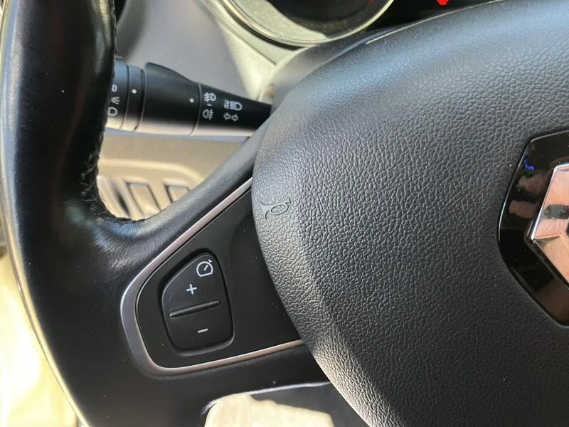 Renault Captur Zen TCe - foto 41