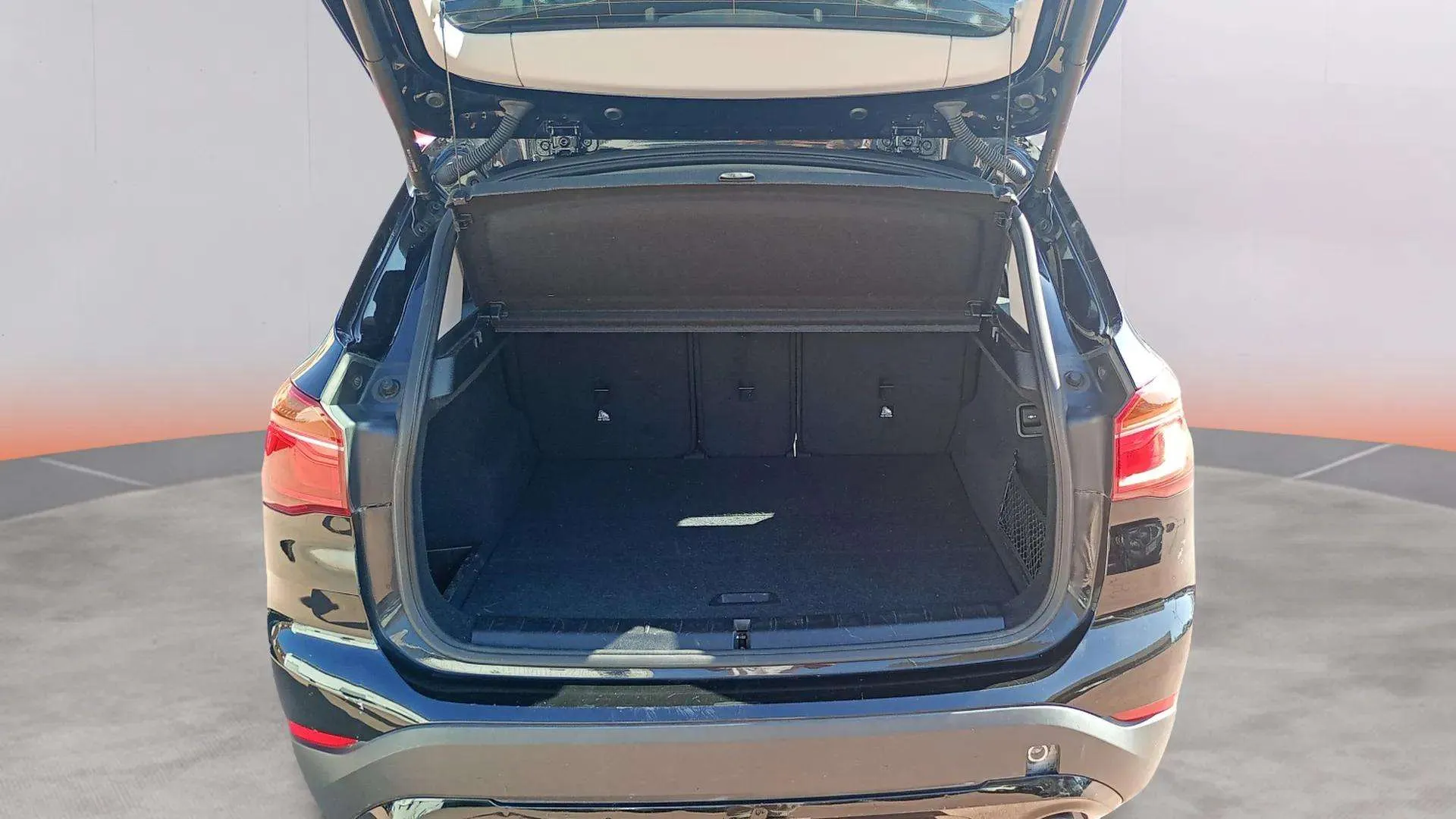 BMW X1 sDrive18d - foto 9
