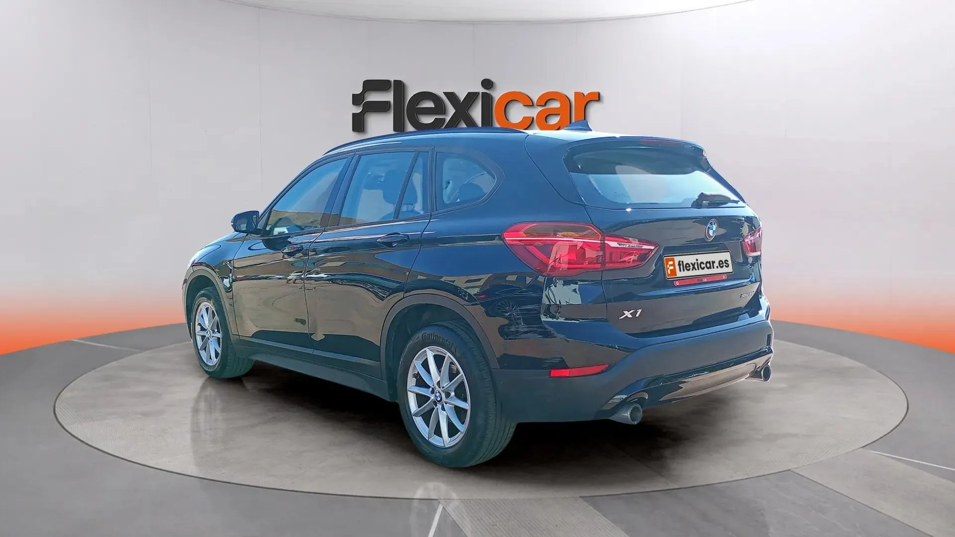 BMW X1 sDrive18d - foto 7
