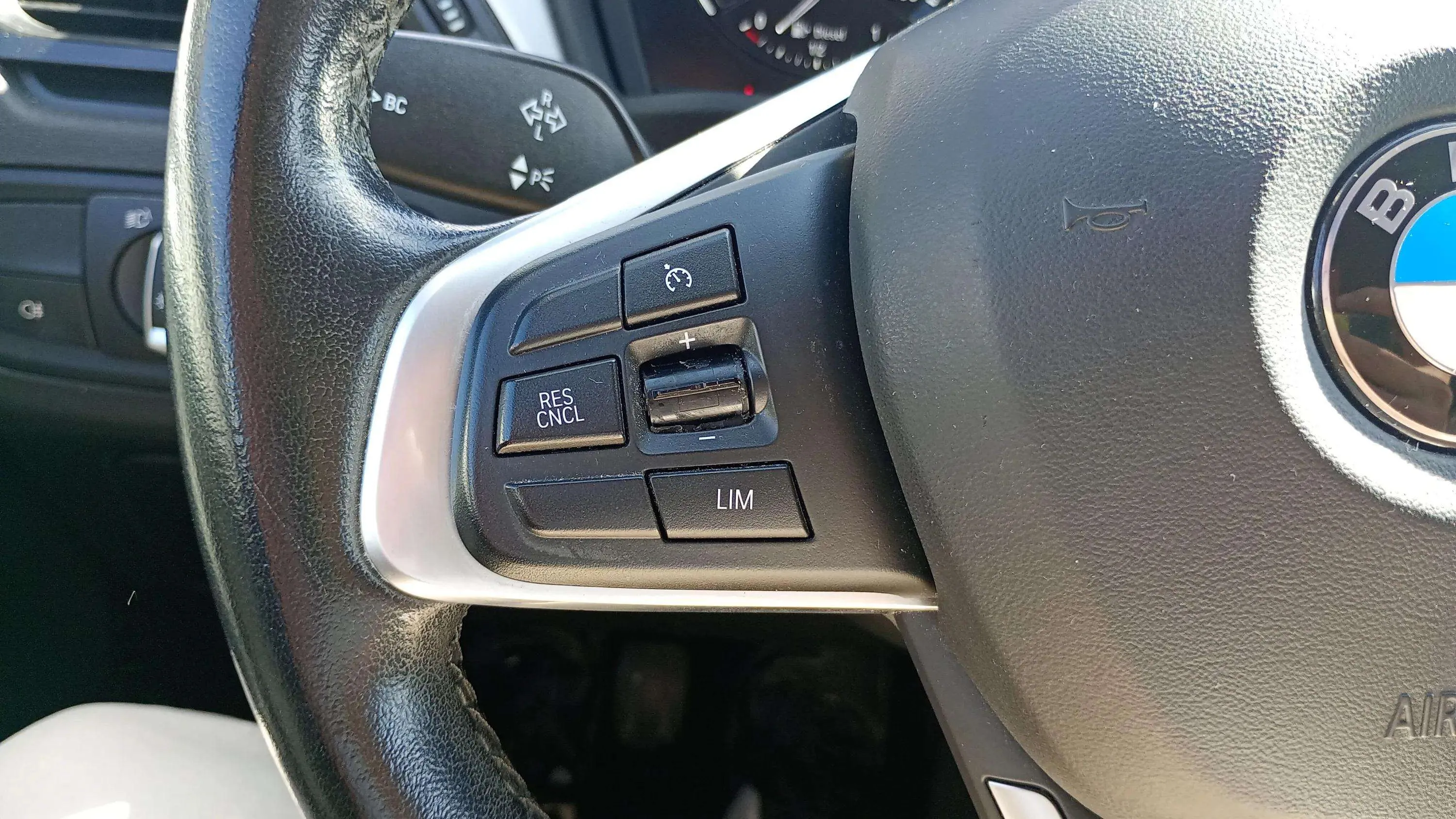 BMW X1 sDrive18d - foto 17