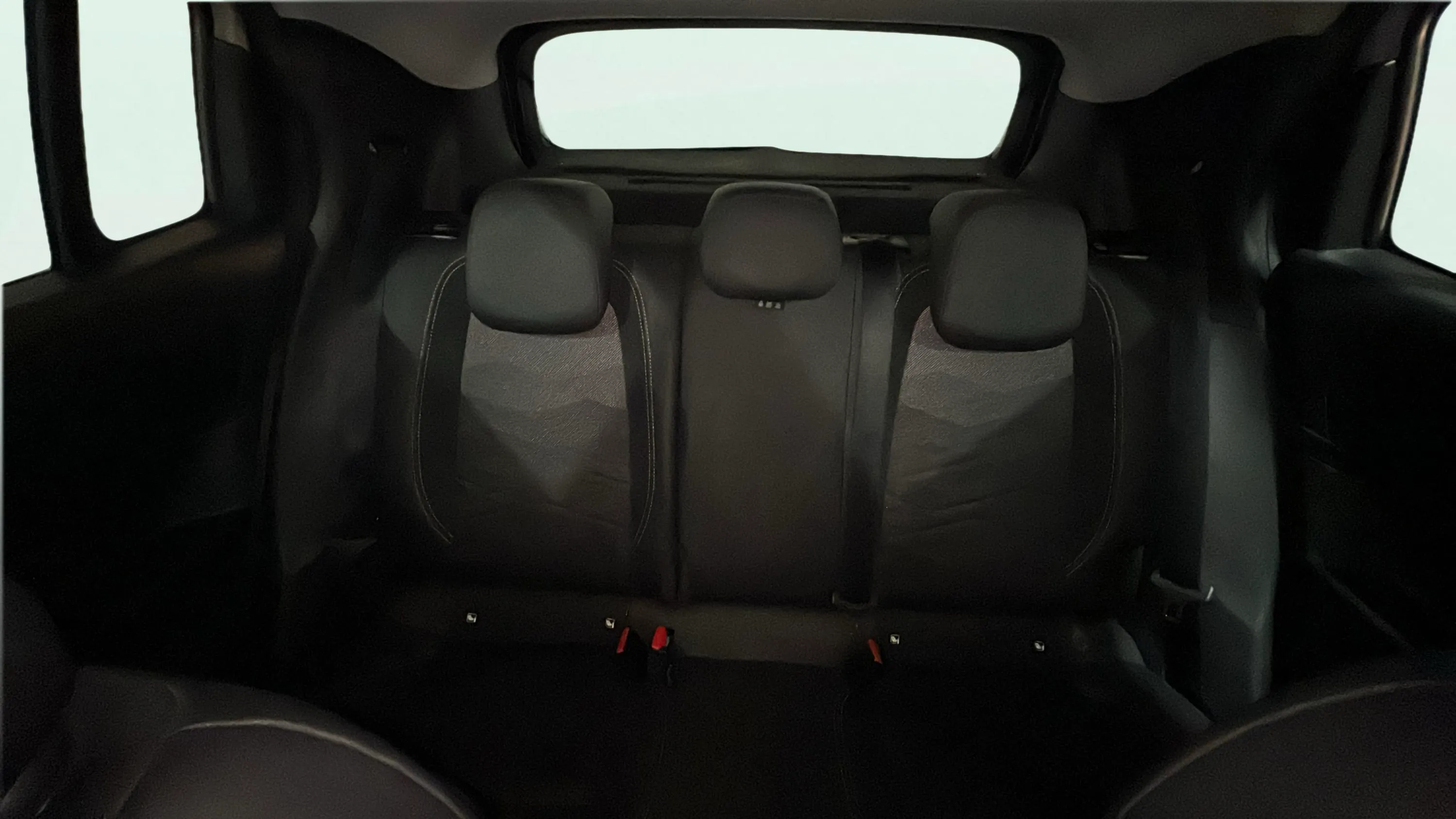 Jeep Avenger 1.2 eHybrid Altitude - foto 18