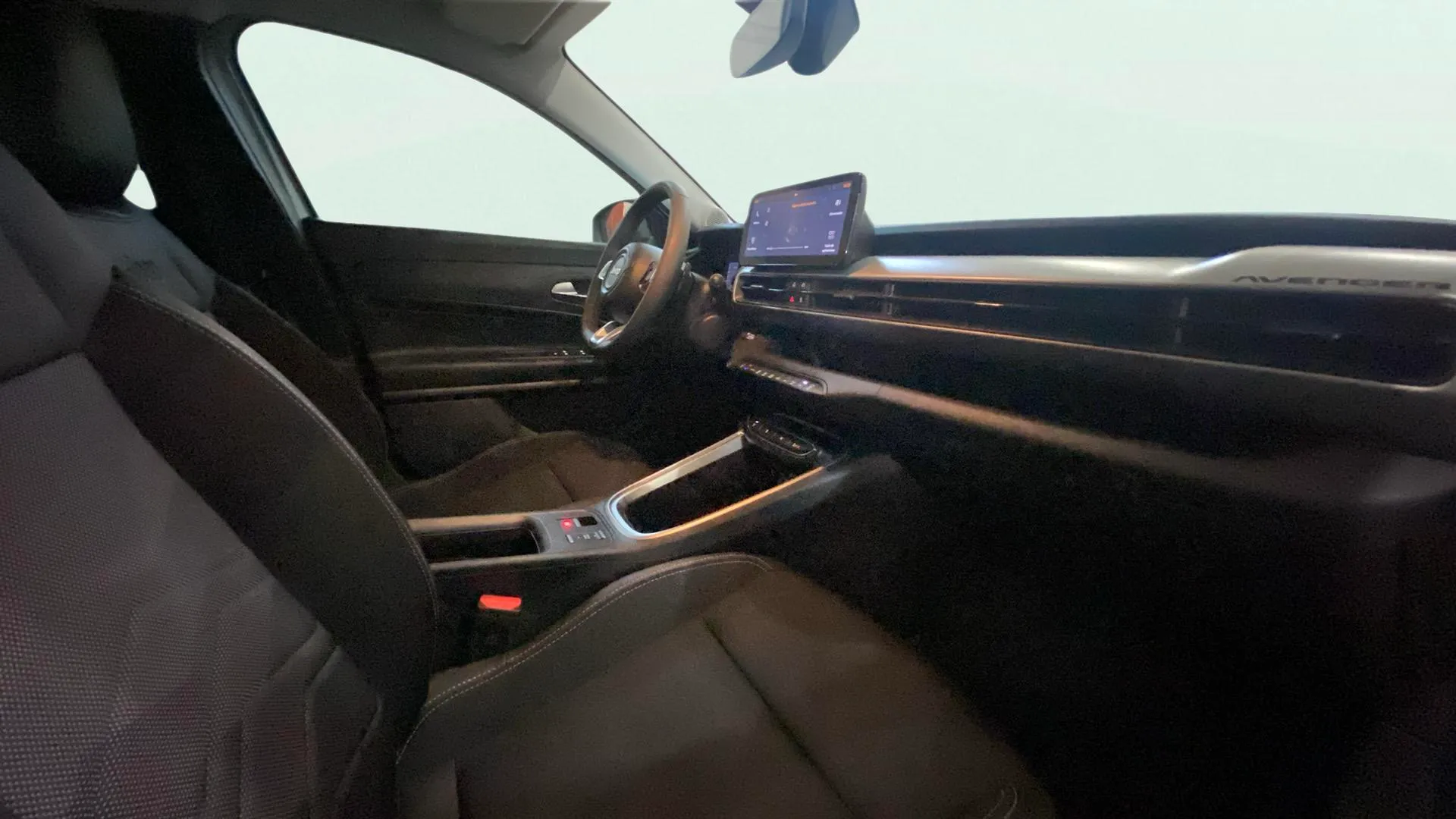 Jeep Avenger 1.2 eHybrid Altitude - foto 18