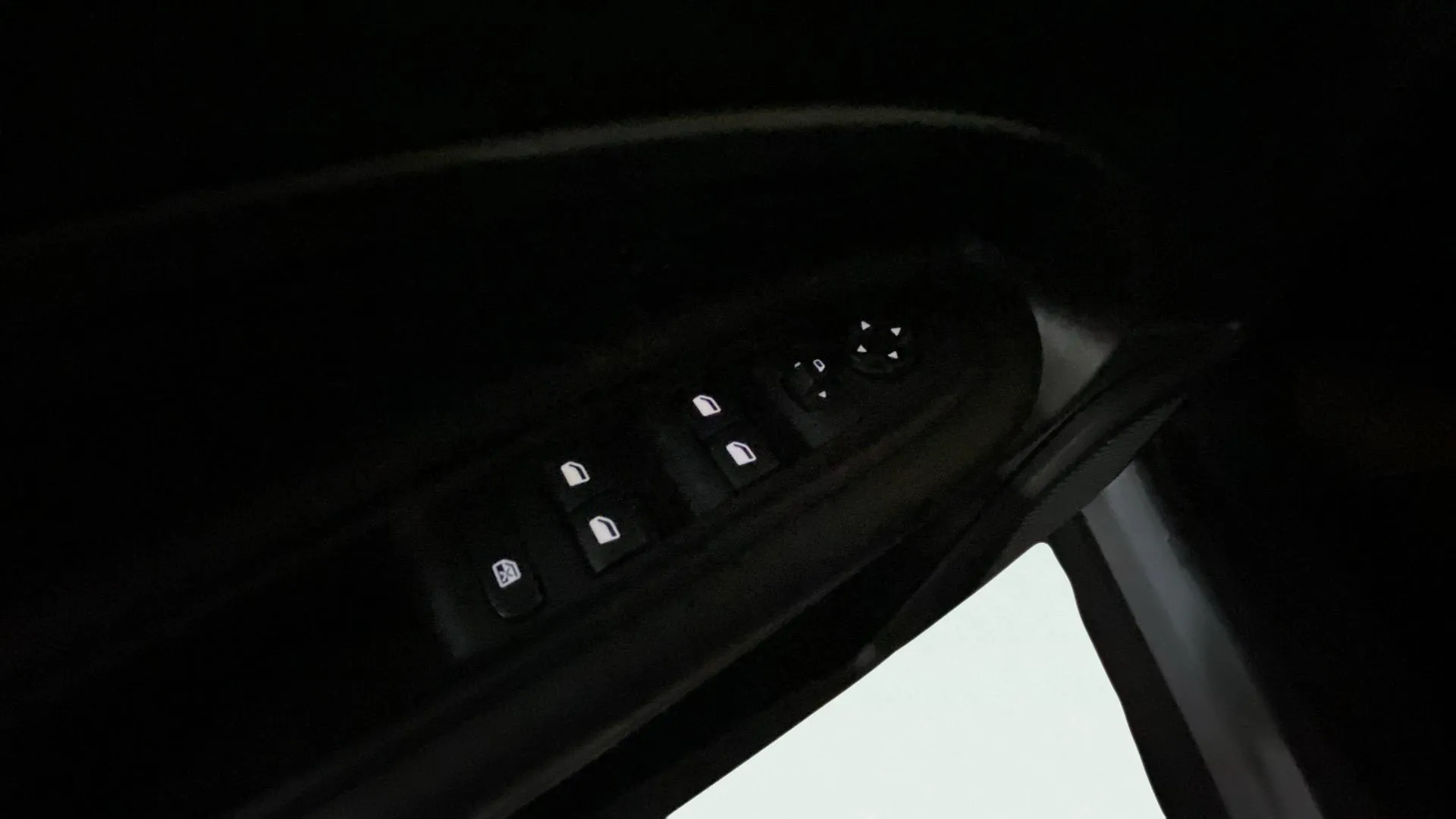 Jeep Avenger 1.2 eHybrid Altitude - foto 15