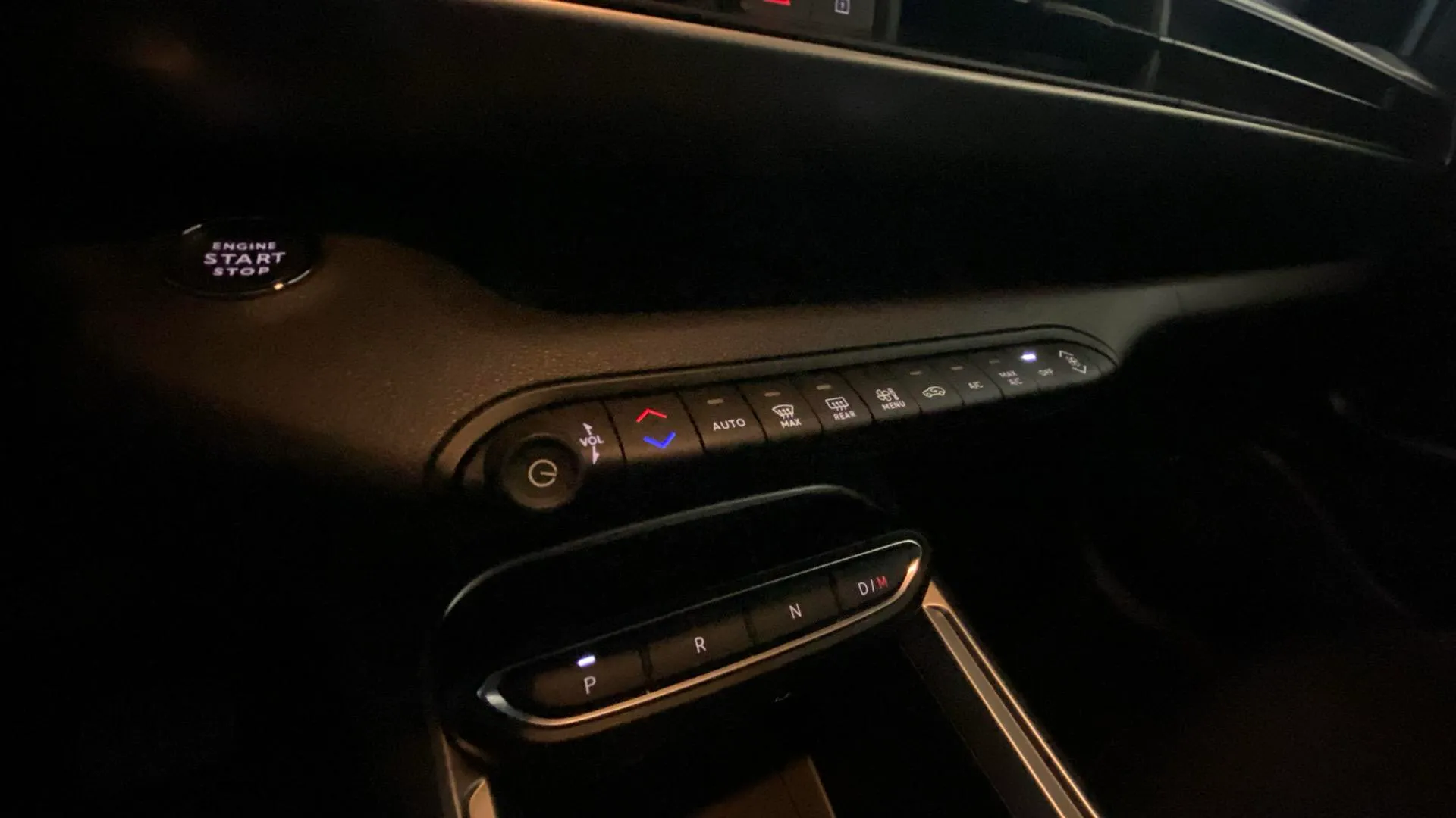 Jeep Avenger 1.2 eHybrid Altitude - foto 11