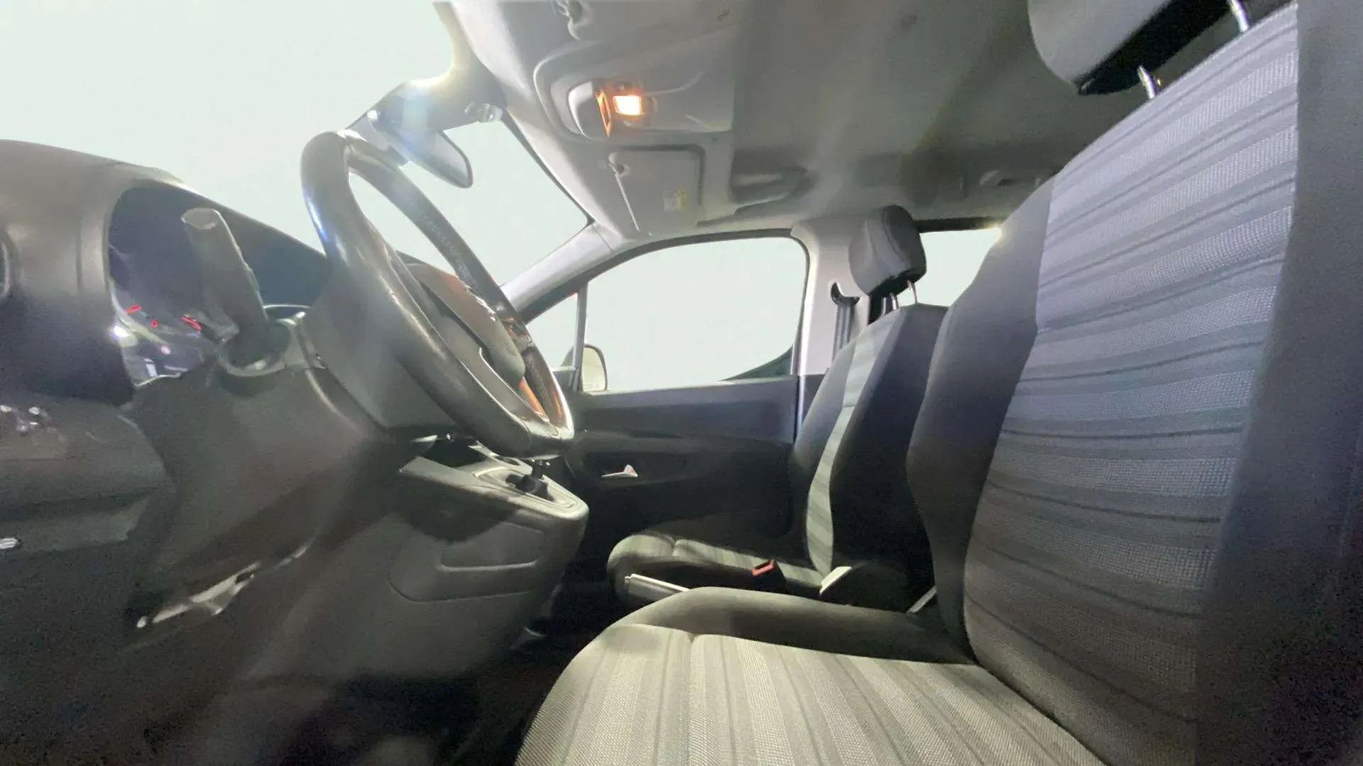 Opel Combo 1.5 TD Elegance L - foto 13