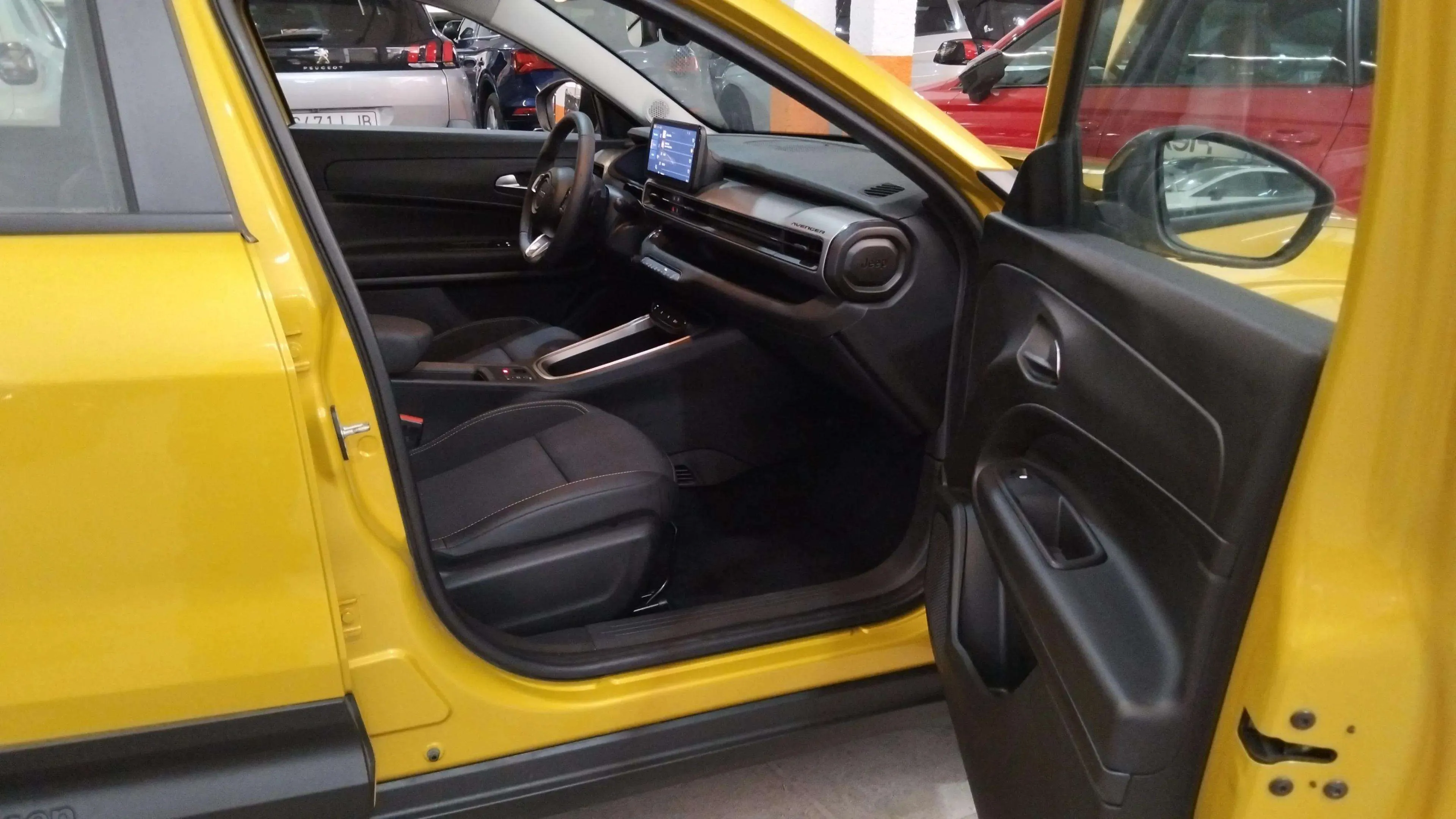 Jeep Avenger 1.2 eHybrid Altitude - foto 7