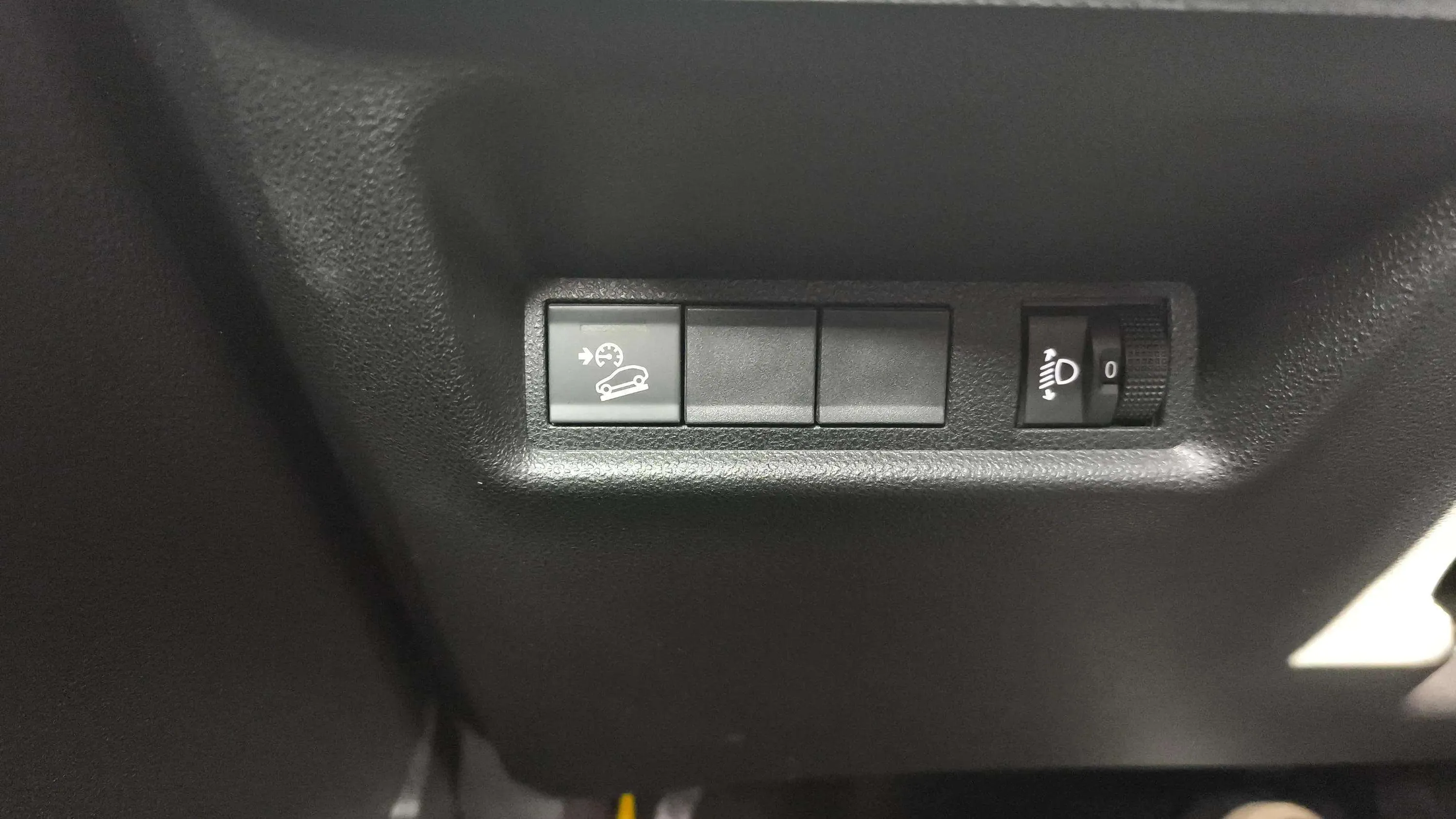 Jeep Avenger 1.2 eHybrid Altitude - foto 26