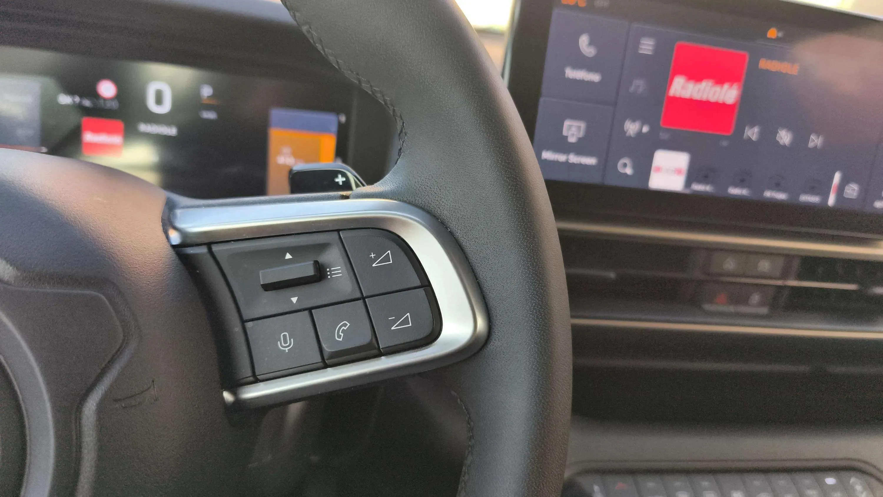 Jeep Avenger 1.2 eHybrid Altitude - foto 18