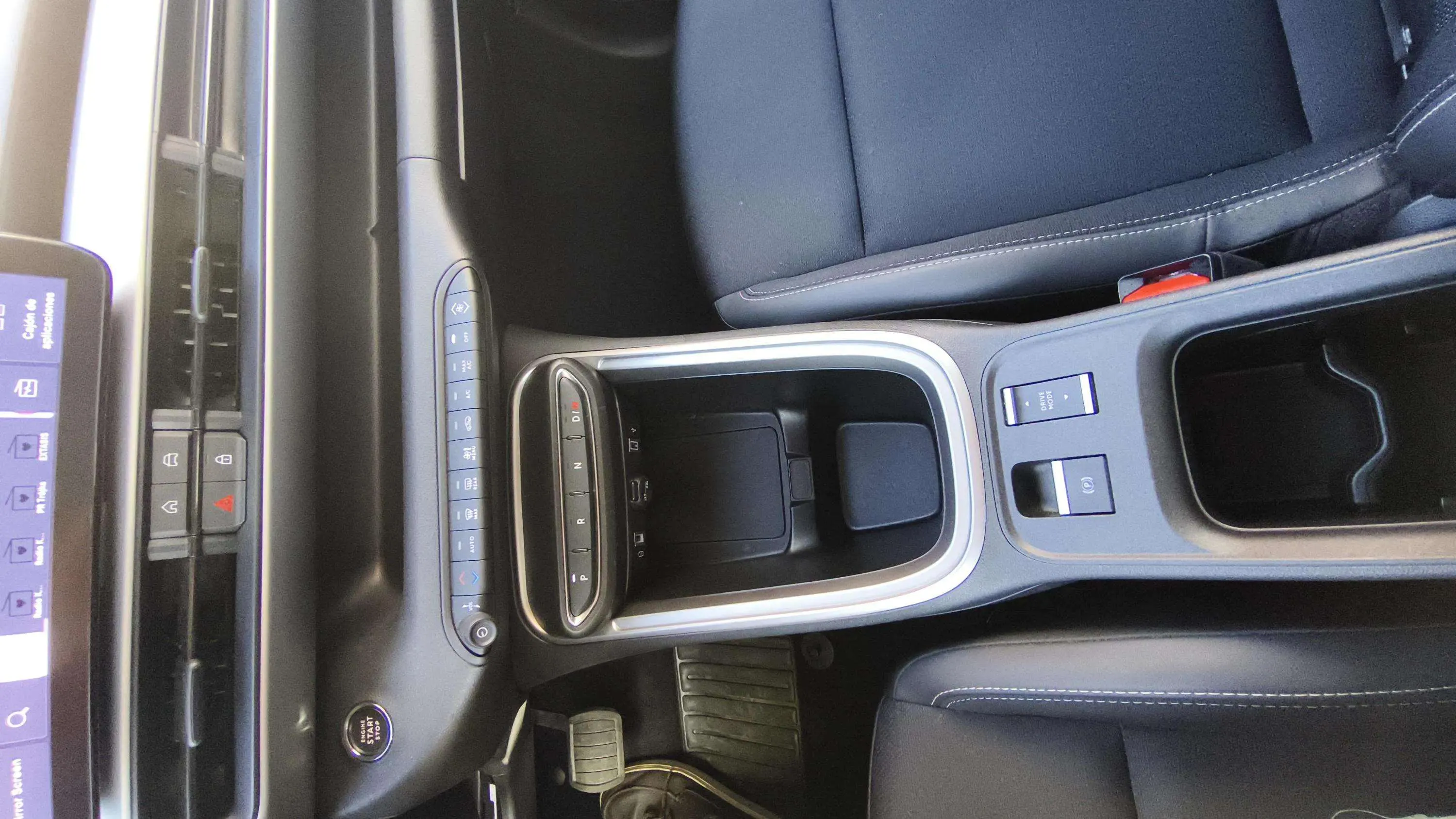 Jeep Avenger 1.2 eHybrid Altitude - foto 17