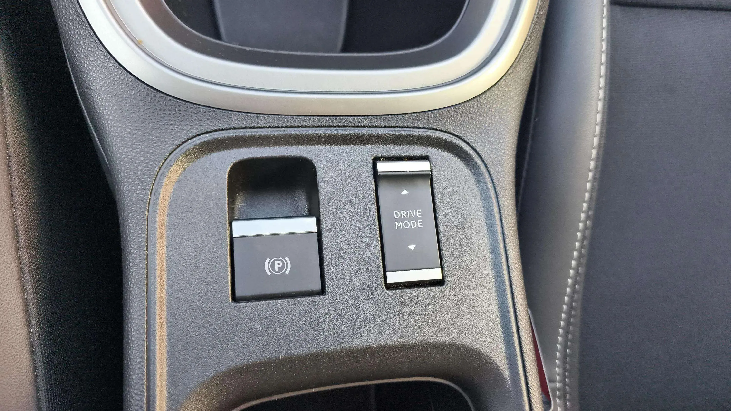 Jeep Avenger 1.2 eHybrid Altitude - foto 23