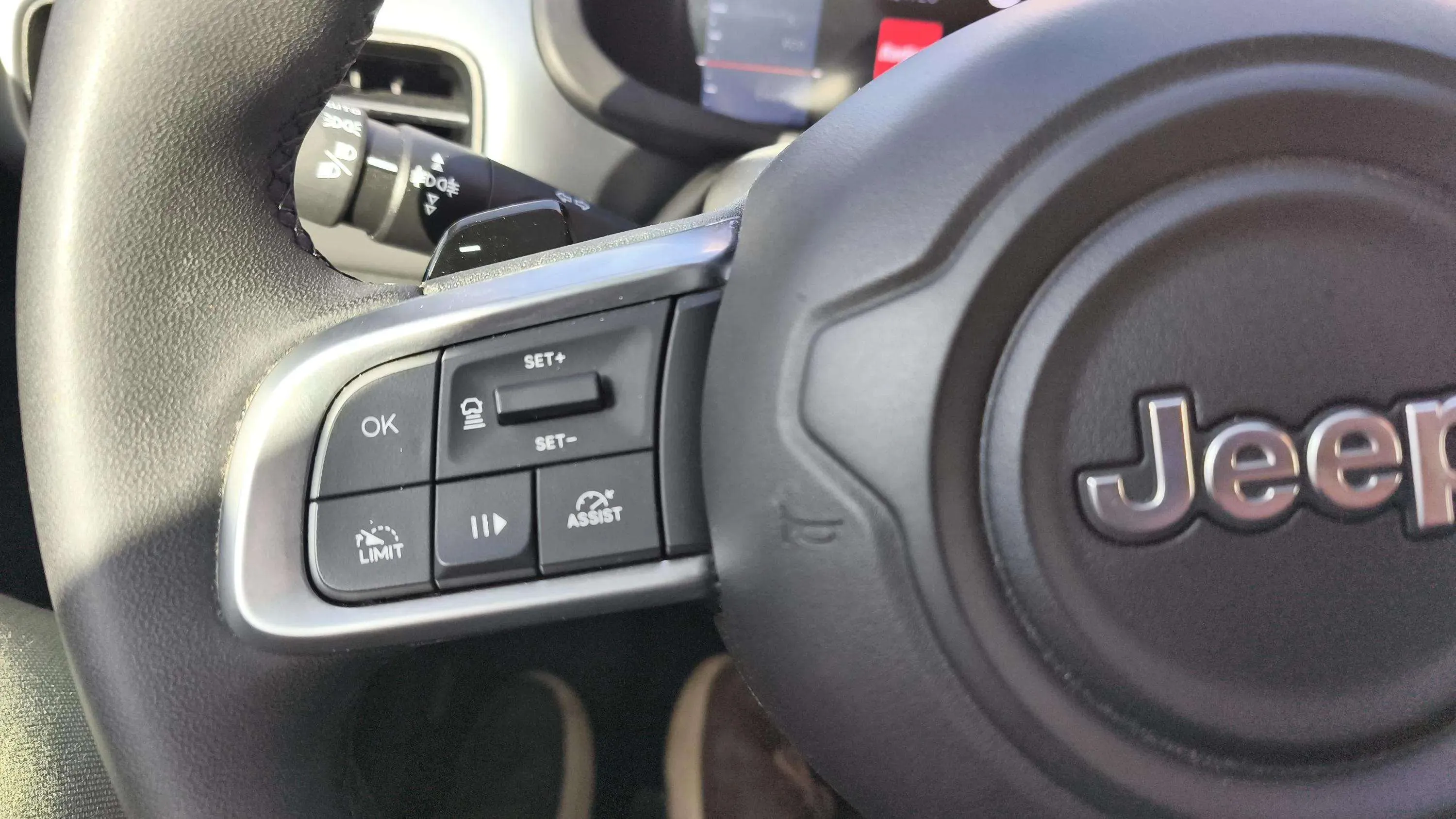 Jeep Avenger 1.2 eHybrid Altitude - foto 19