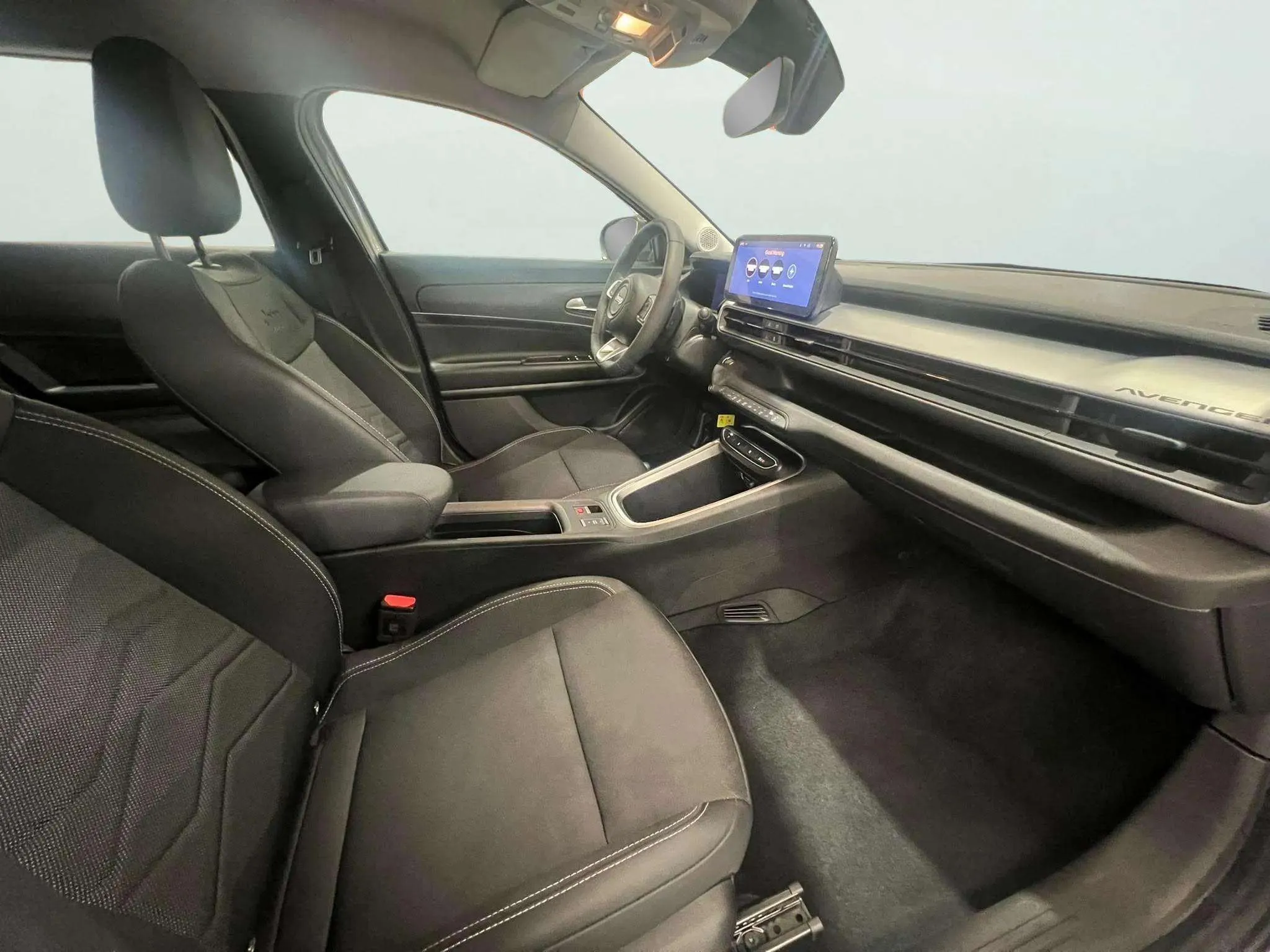 Jeep Avenger 1.2 eHybrid Altitude - foto 15
