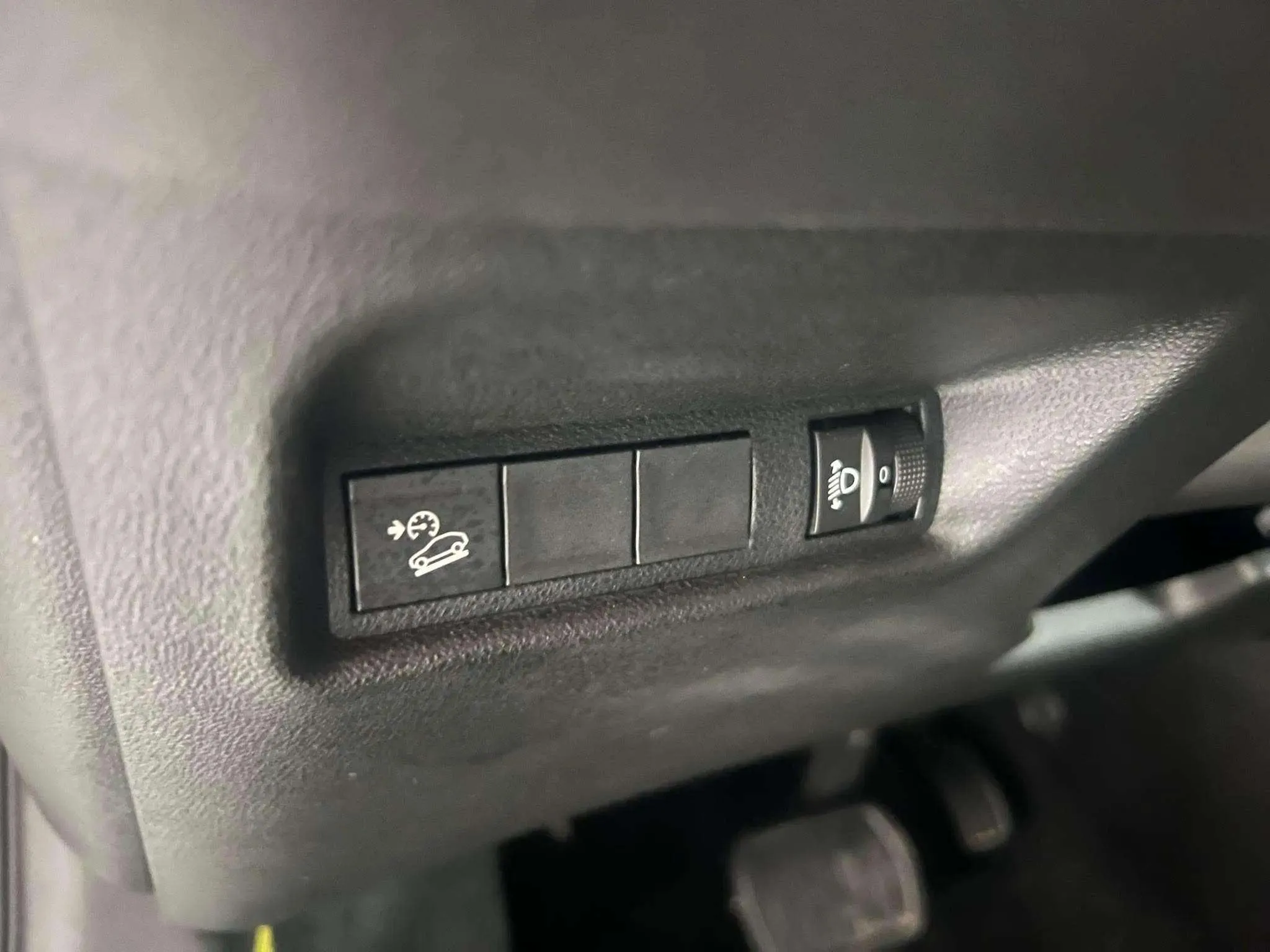 Jeep Avenger 1.2 eHybrid Altitude - foto 21