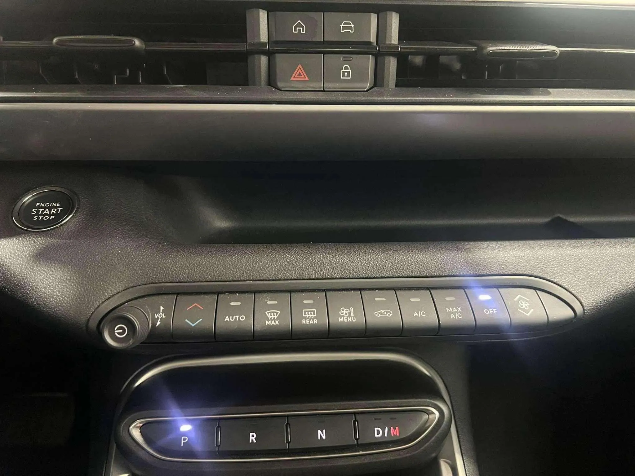 Jeep Avenger 1.2 eHybrid Altitude - foto 23