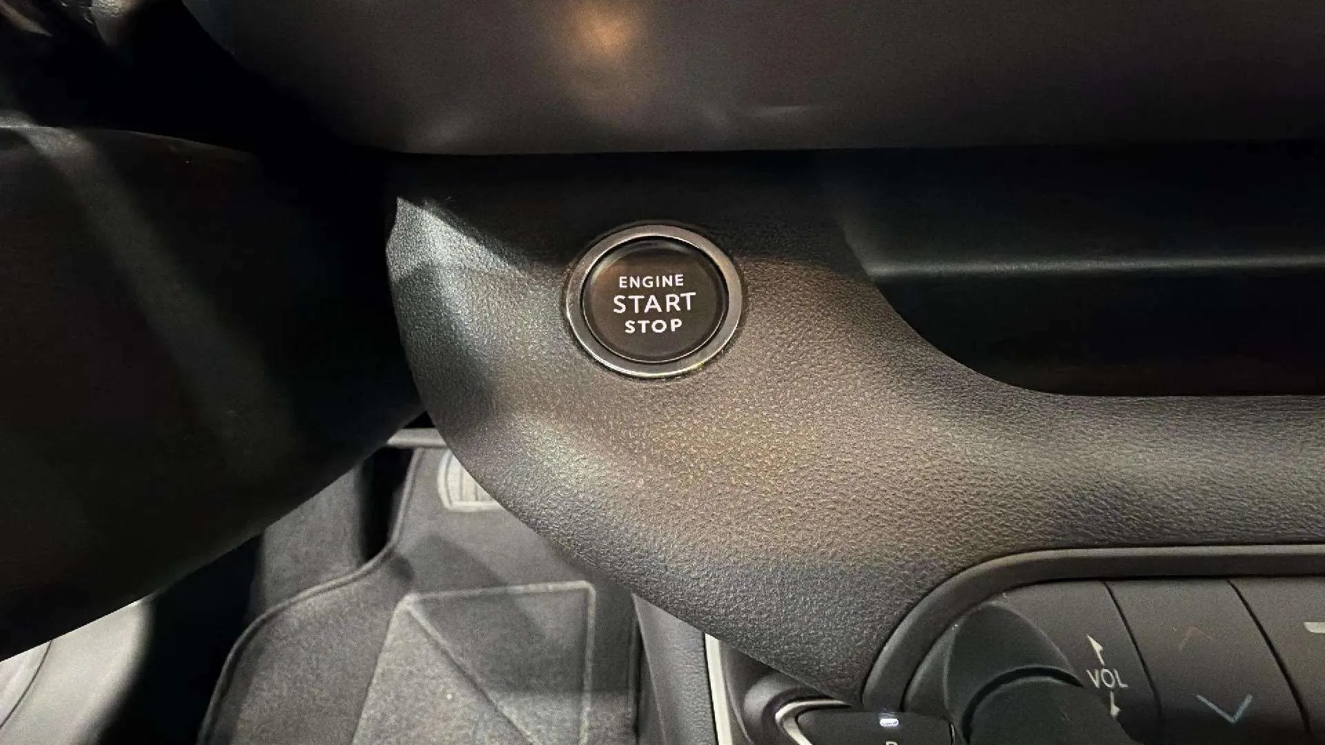Jeep Avenger 1.2 eHybrid Altitude - foto 18