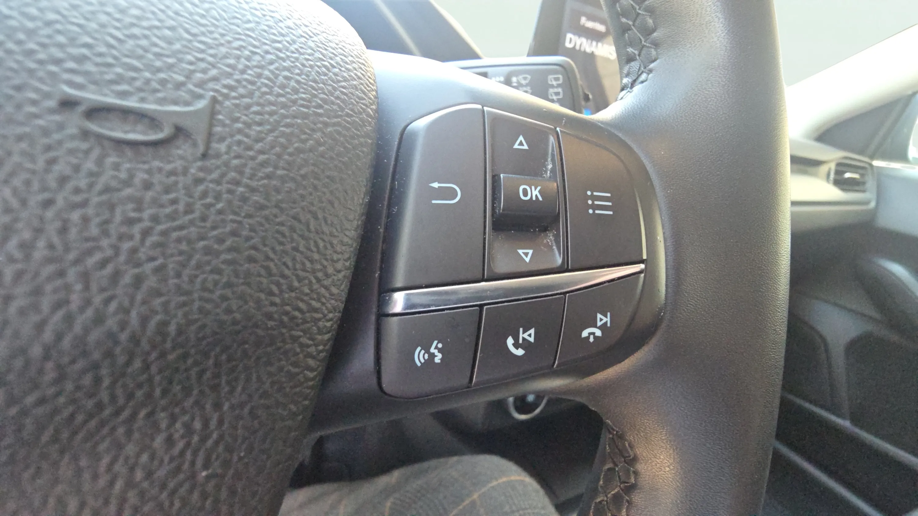 Ford Focus 1.5 EcoBlue Trend+ - foto 14
