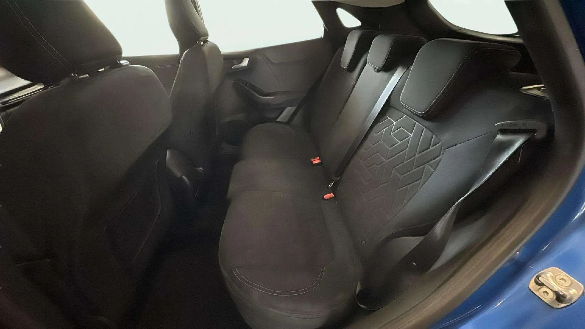 Ford Puma 1.0 EcoBoost Titanium Design MHEV - foto 12