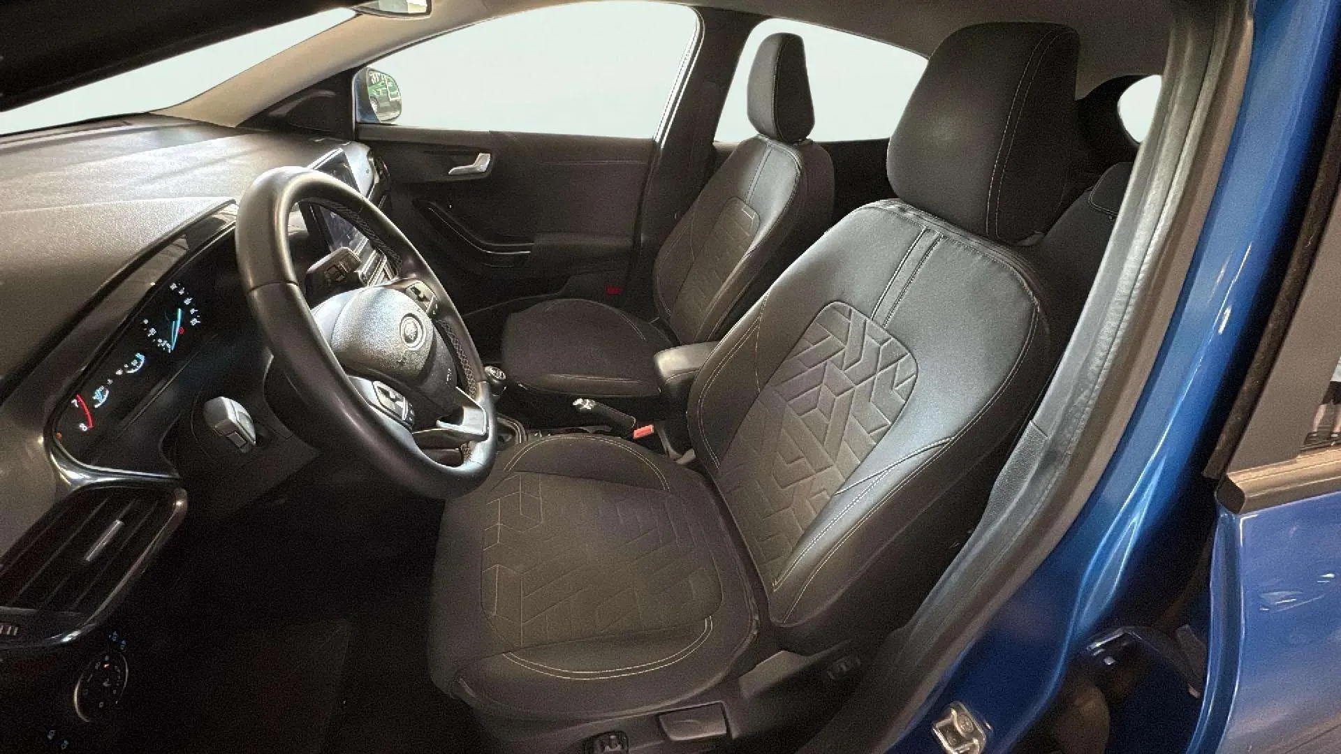 Ford Puma 1.0 EcoBoost Titanium Design MHEV - foto 11
