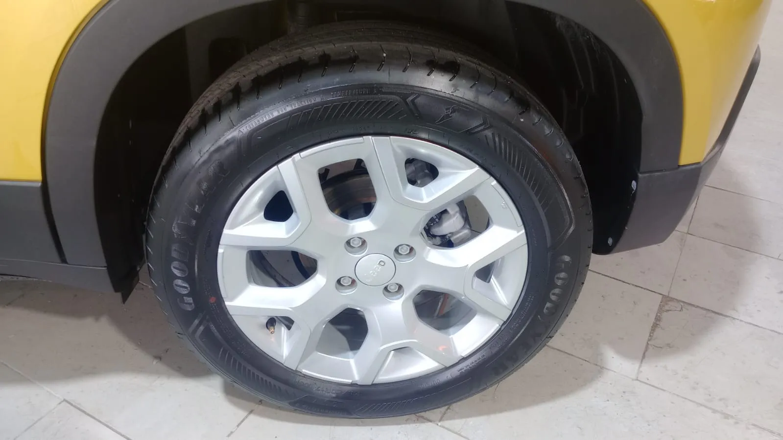 Jeep Avenger 1.2 eHybrid Altitude - foto 16