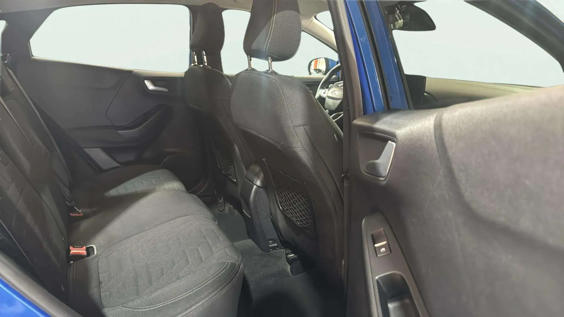 Ford Puma 1.0 EcoBoost Titanium Design MHEV - foto 18