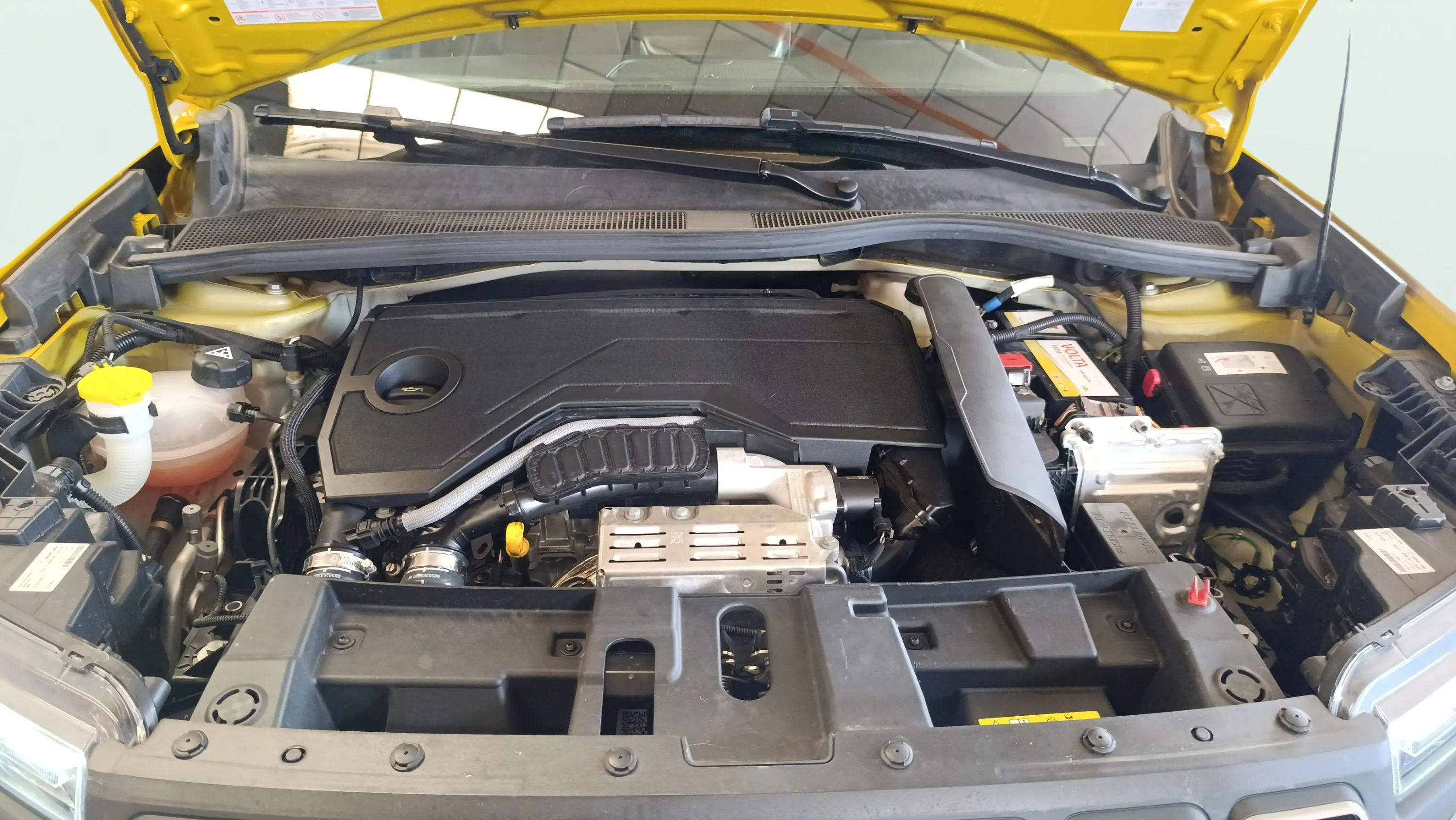 Jeep Avenger 1.2 eHybrid Altitude - foto 38