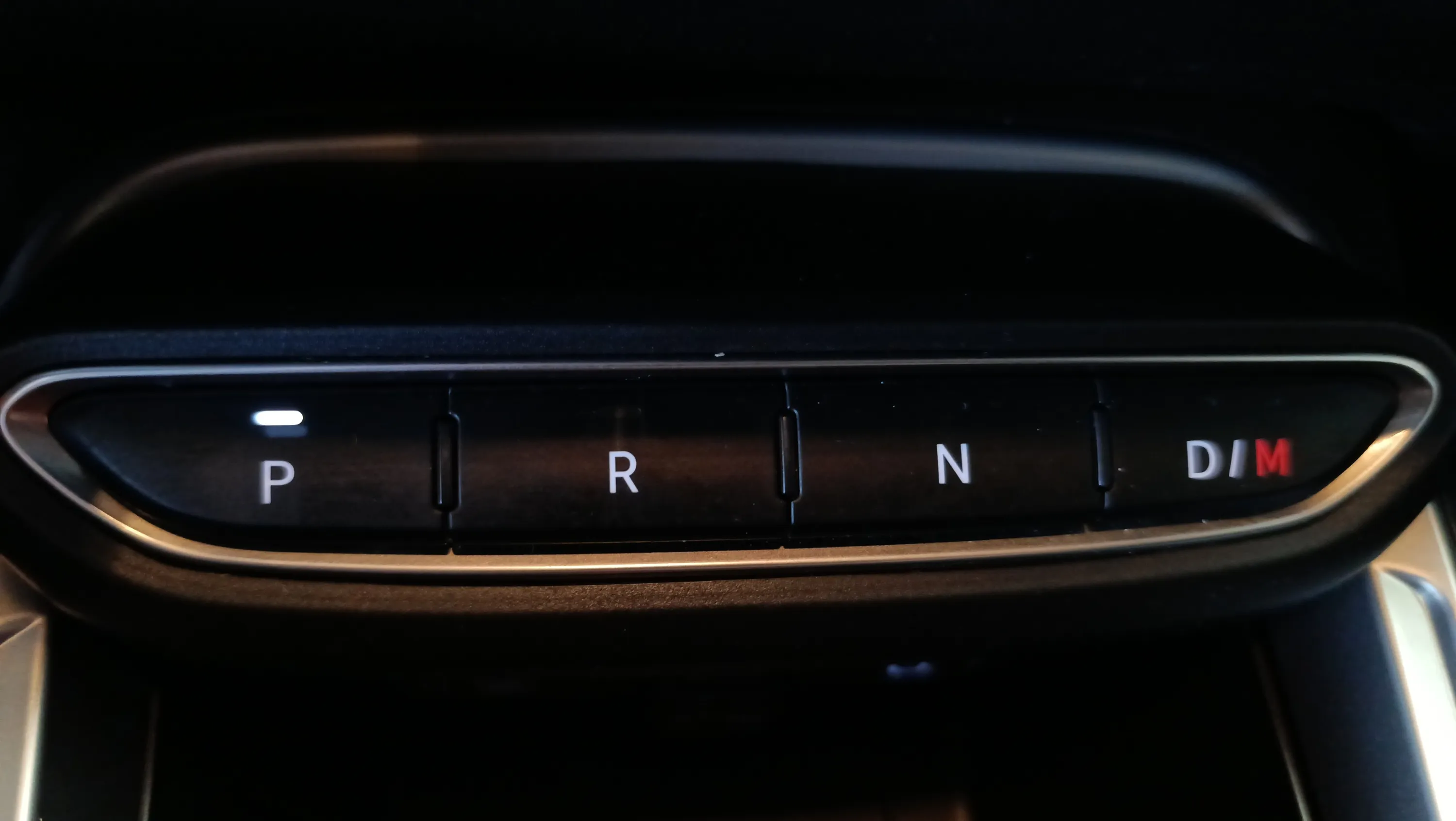 Jeep Avenger 1.2 eHybrid Altitude - foto 28