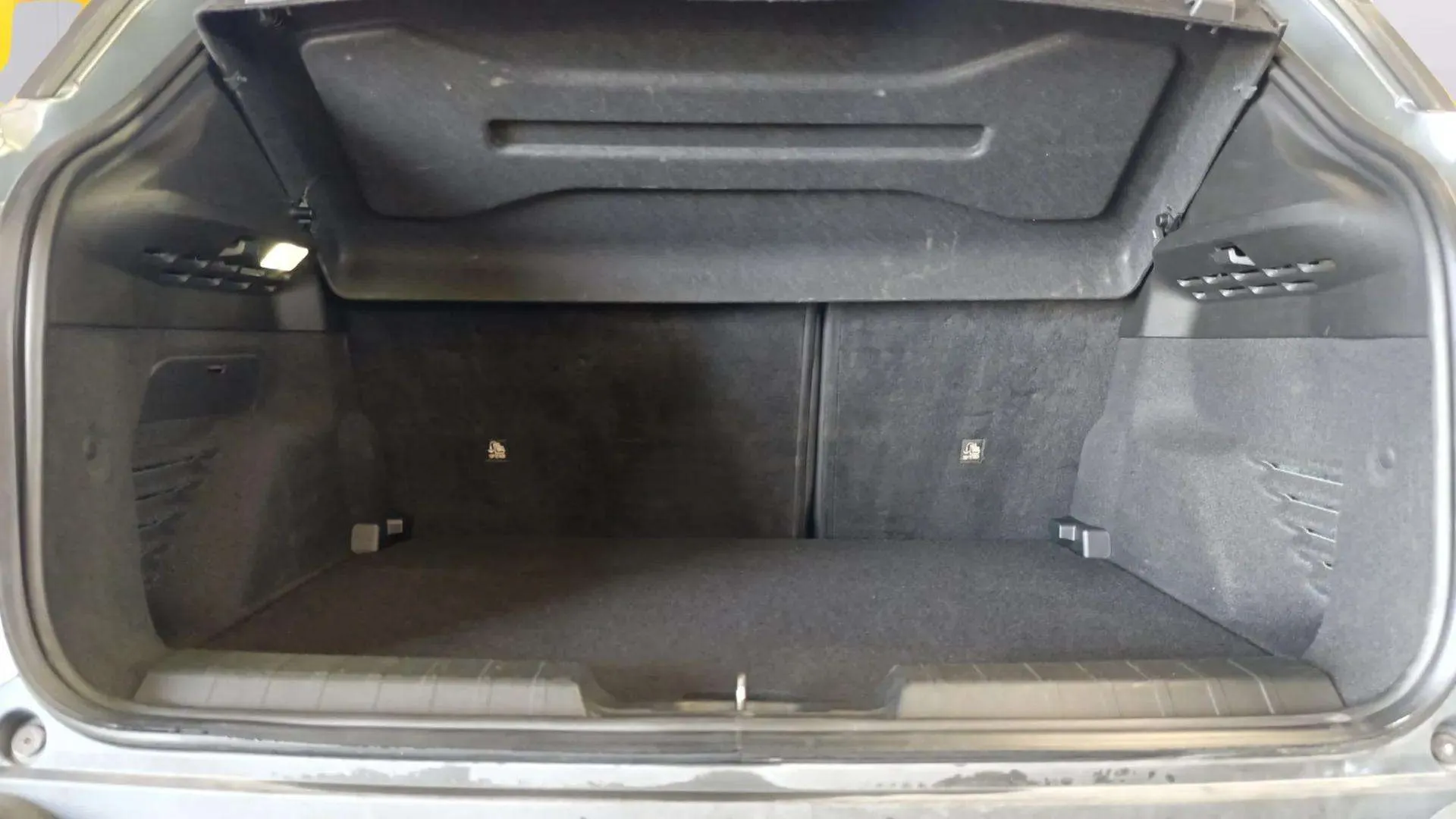Jeep Avenger 1.2 eHybrid Altitude - foto 35