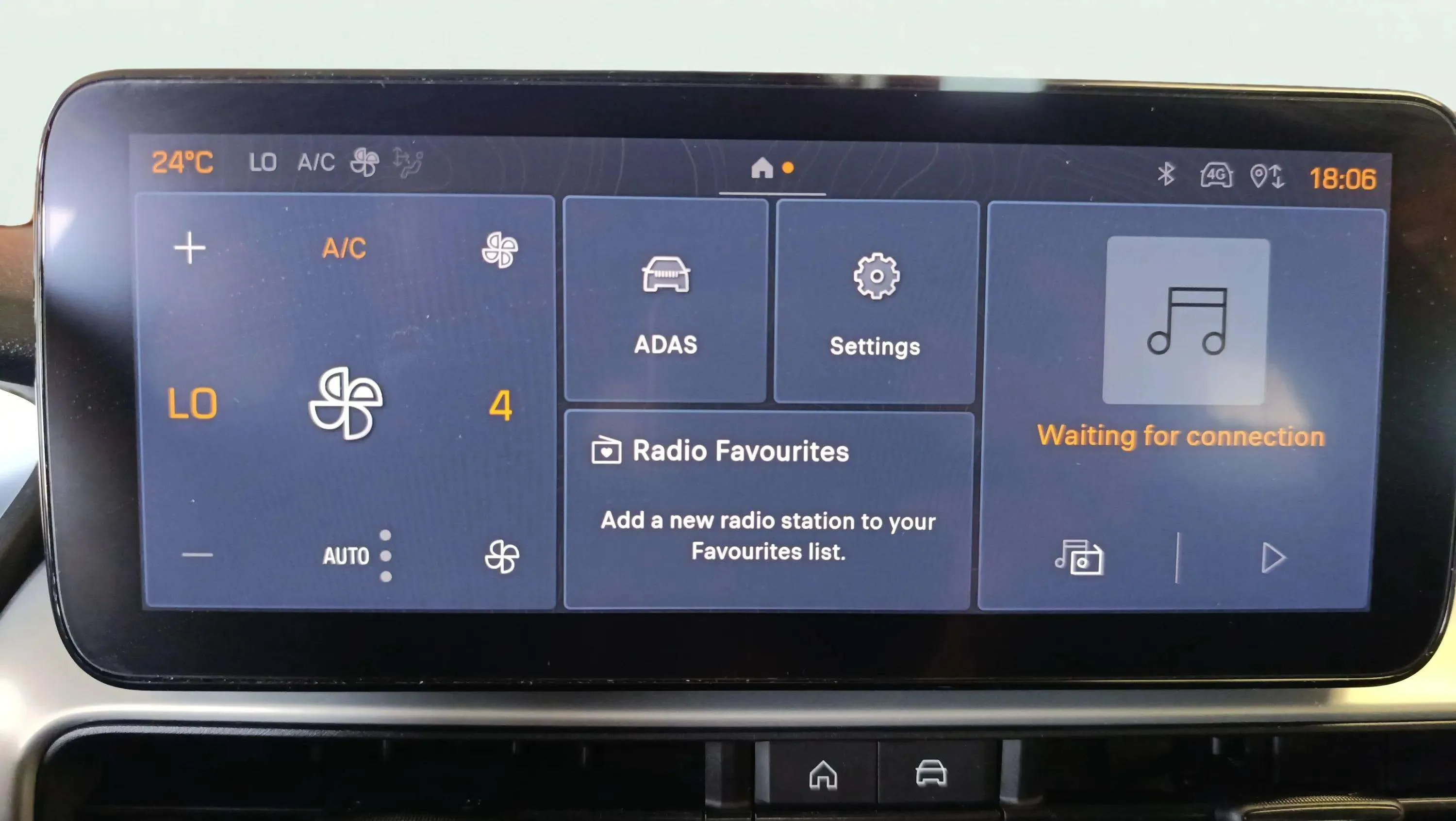 Jeep Avenger 1.2 eHybrid Altitude - foto 18