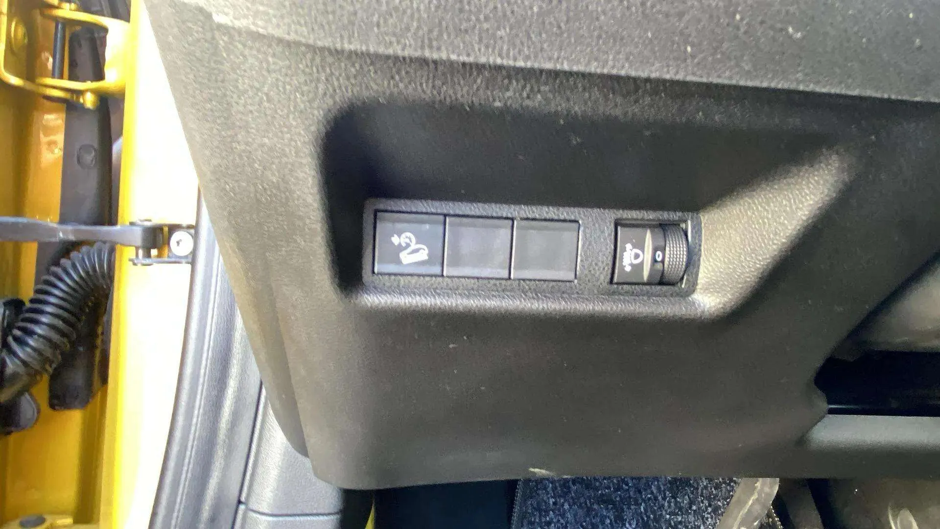 Jeep Avenger 1.2 eHybrid Altitude - foto 22