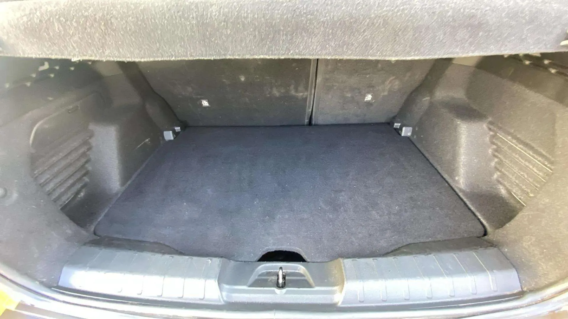 Jeep Avenger 1.2 eHybrid Altitude - foto 15