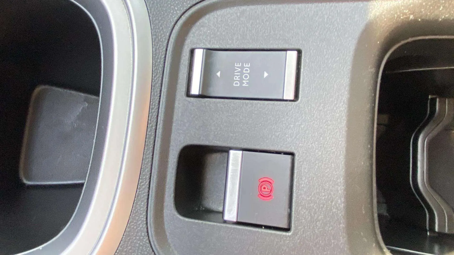 Jeep Avenger 1.2 eHybrid Altitude - foto 29