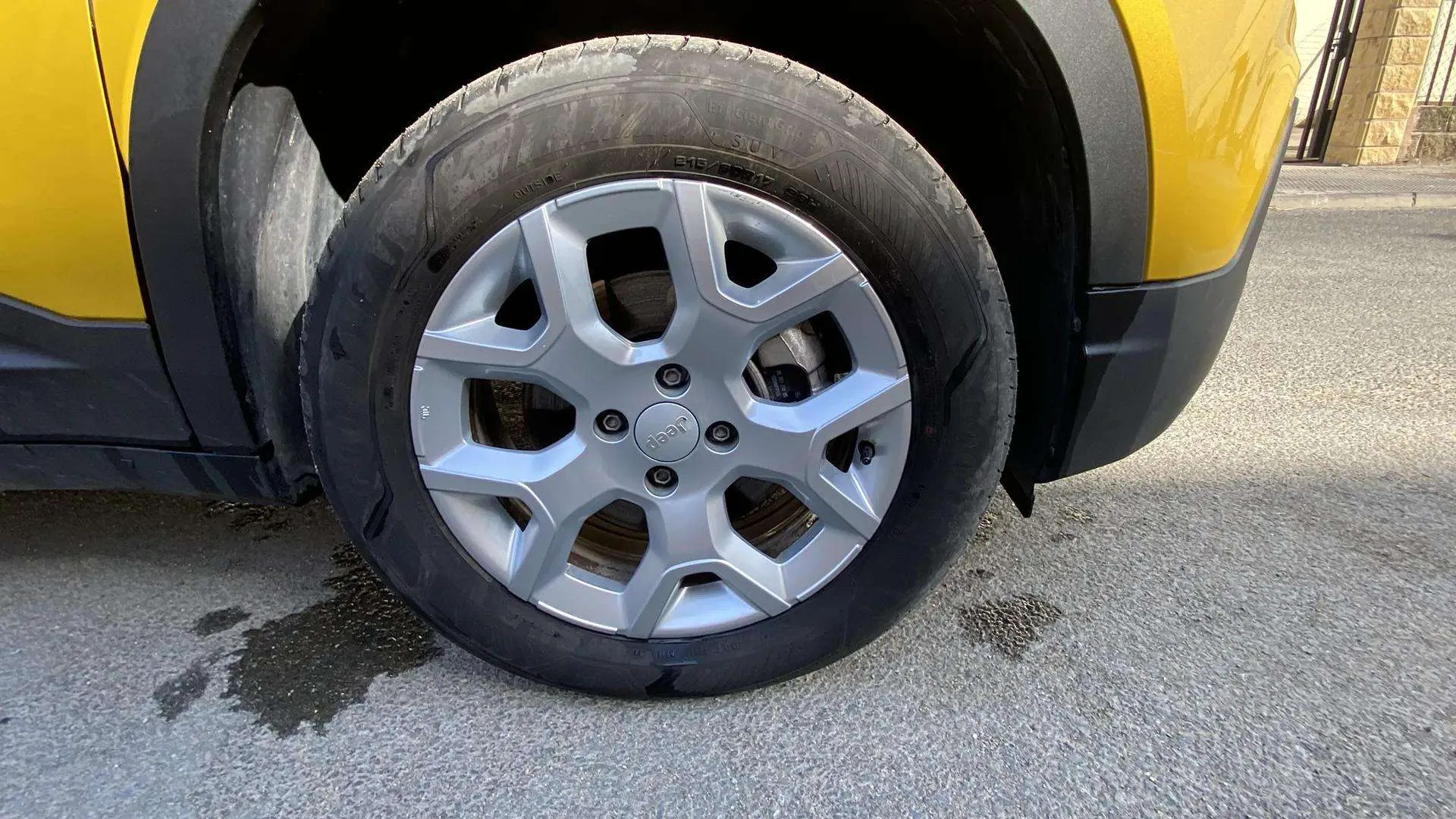 Jeep Avenger 1.2 eHybrid Altitude - foto 39
