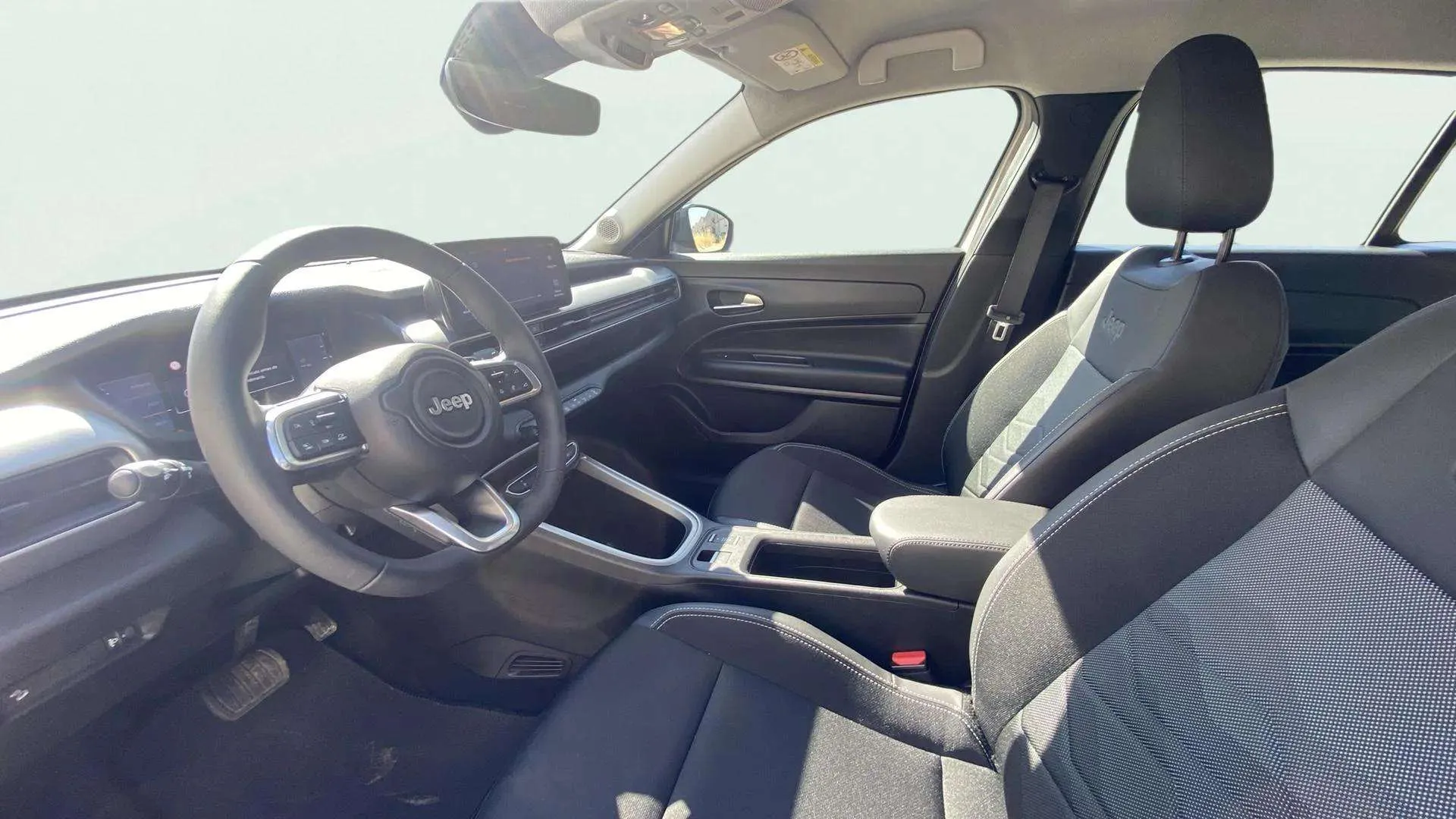 Jeep Avenger 1.2 eHybrid Altitude - foto 13