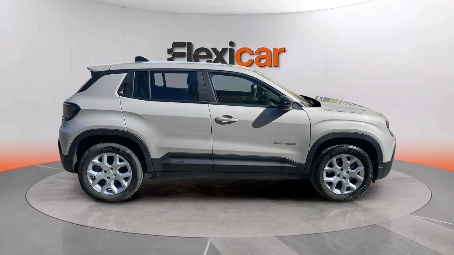 Jeep Avenger 1.2 eHybrid Altitude - foto 2