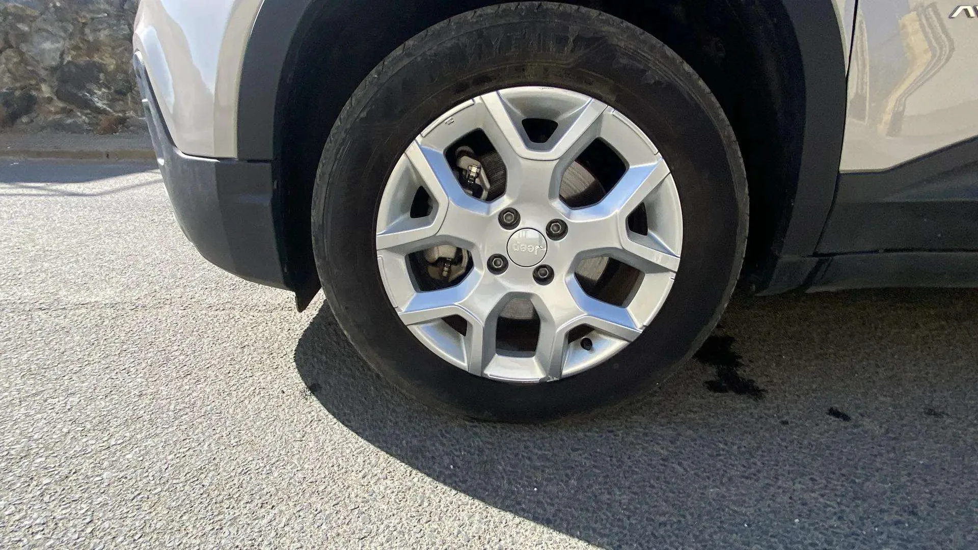 Jeep Avenger 1.2 eHybrid Altitude - foto 42