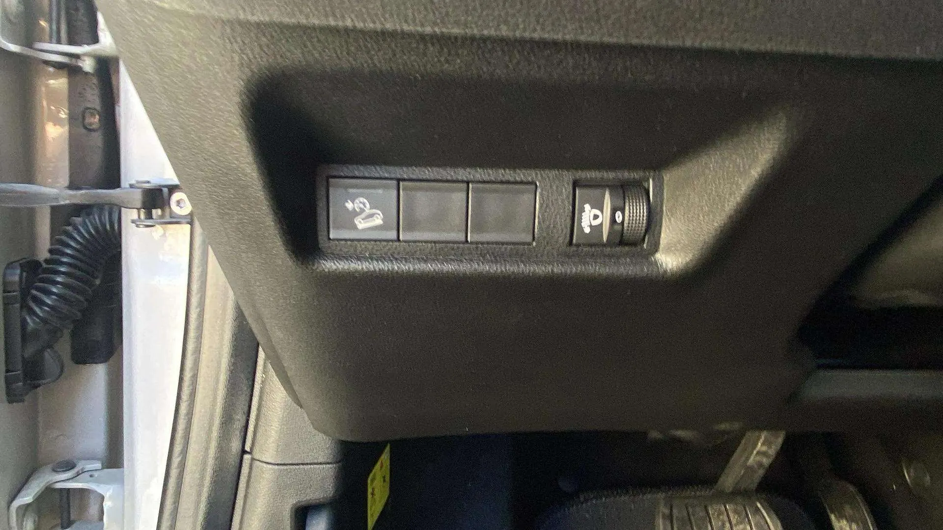 Jeep Avenger 1.2 eHybrid Altitude - foto 22