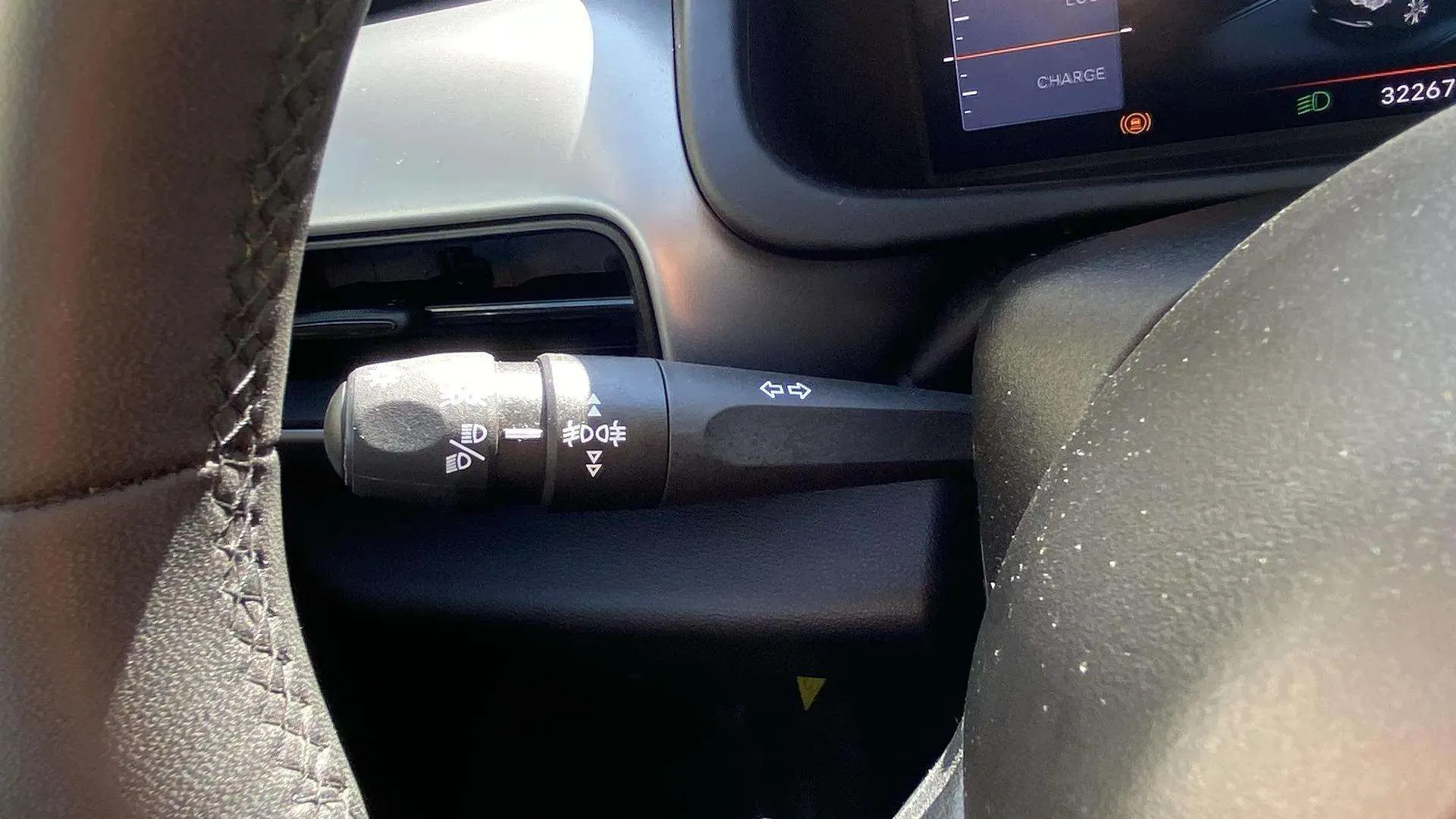 Jeep Avenger 1.2 eHybrid Altitude - foto 32