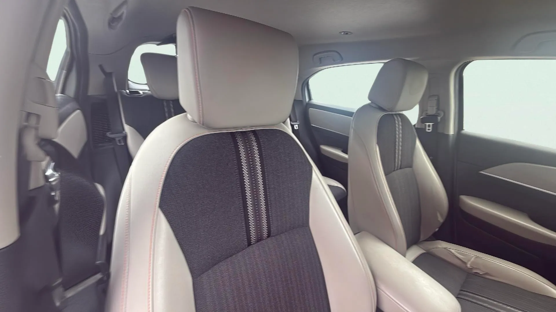 Honda HR-V 1.5 i-MMD Advance Style 4x2 - foto 14