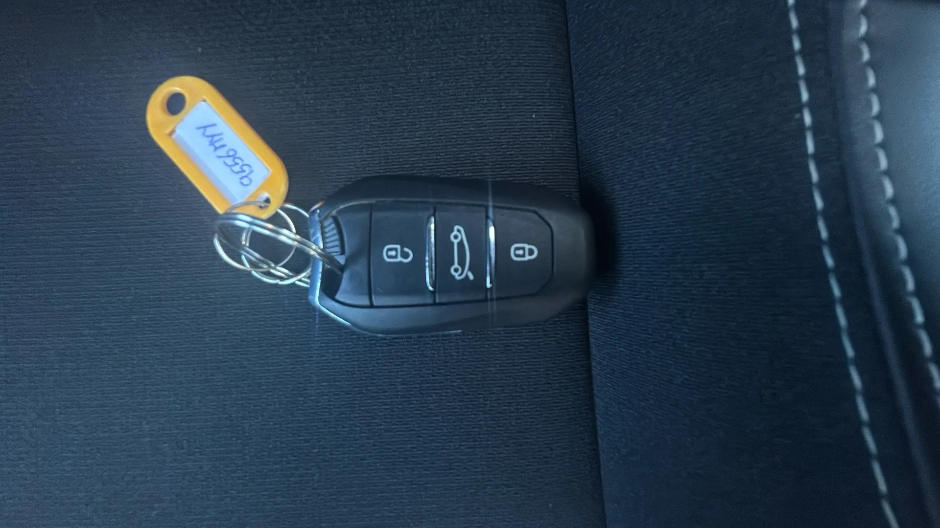 Jeep Avenger 1.2 eHybrid Altitude - foto 25