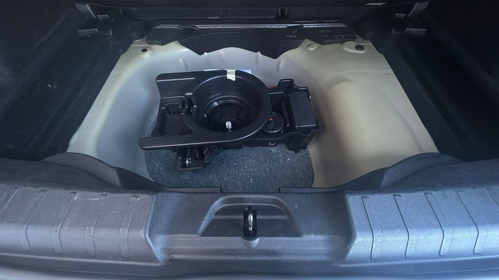 Jeep Avenger 1.2 eHybrid Altitude - foto 27