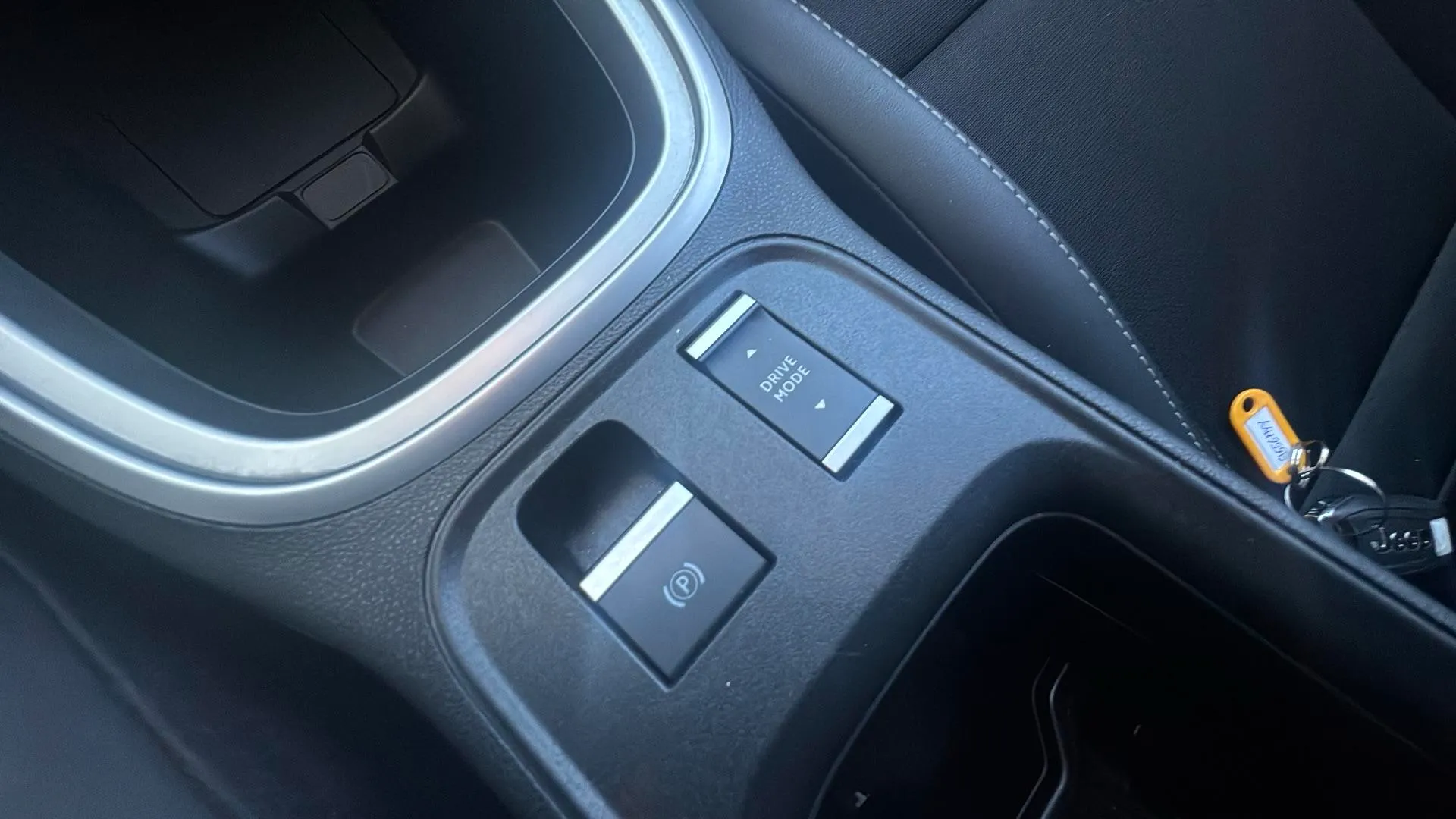 Jeep Avenger 1.2 eHybrid Altitude - foto 17
