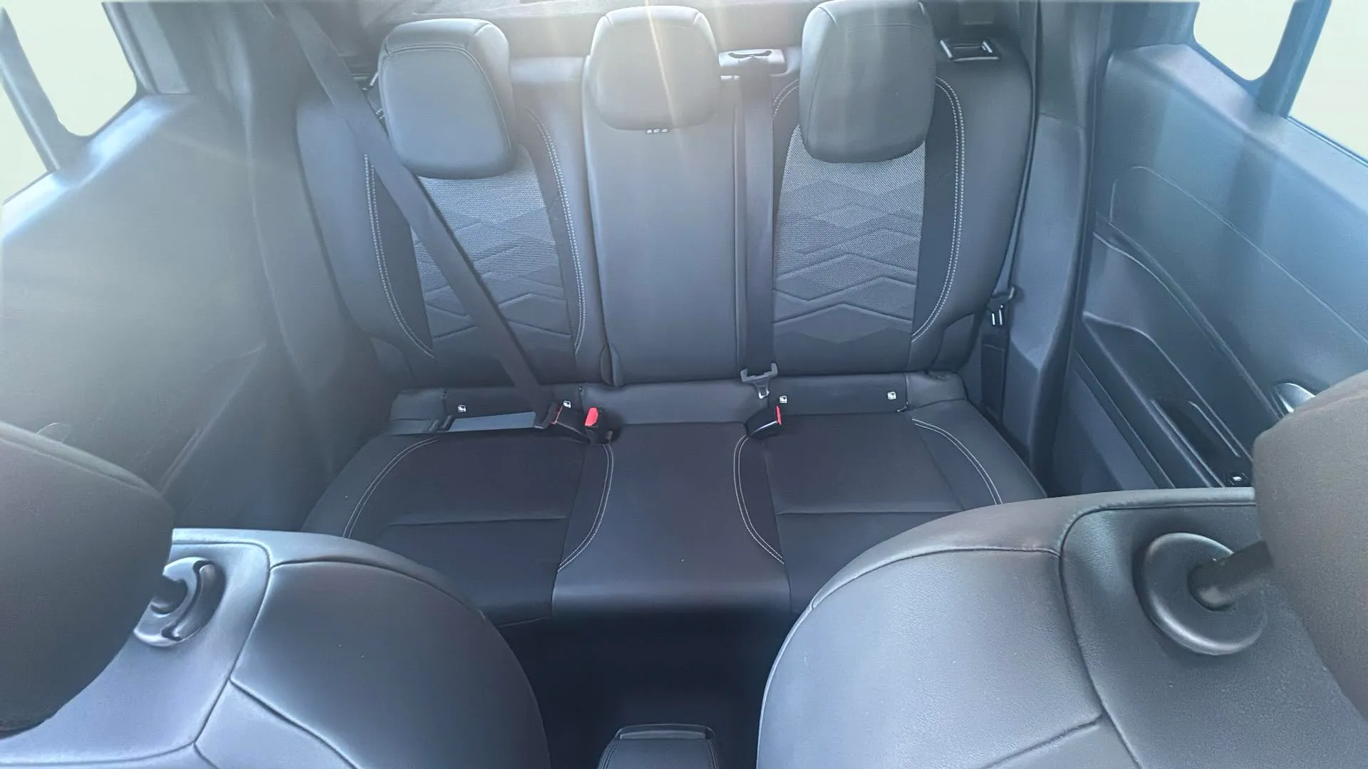Jeep Avenger 1.2 eHybrid Altitude - foto 14