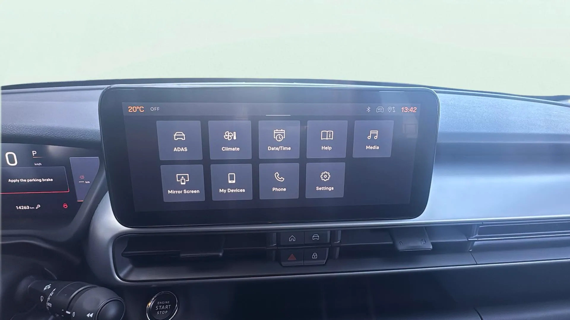Jeep Avenger 1.2 eHybrid Altitude - foto 20