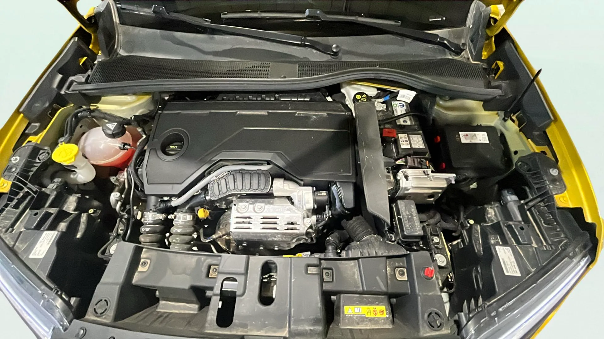 Jeep Avenger 1.2 eHybrid Altitude - foto 21
