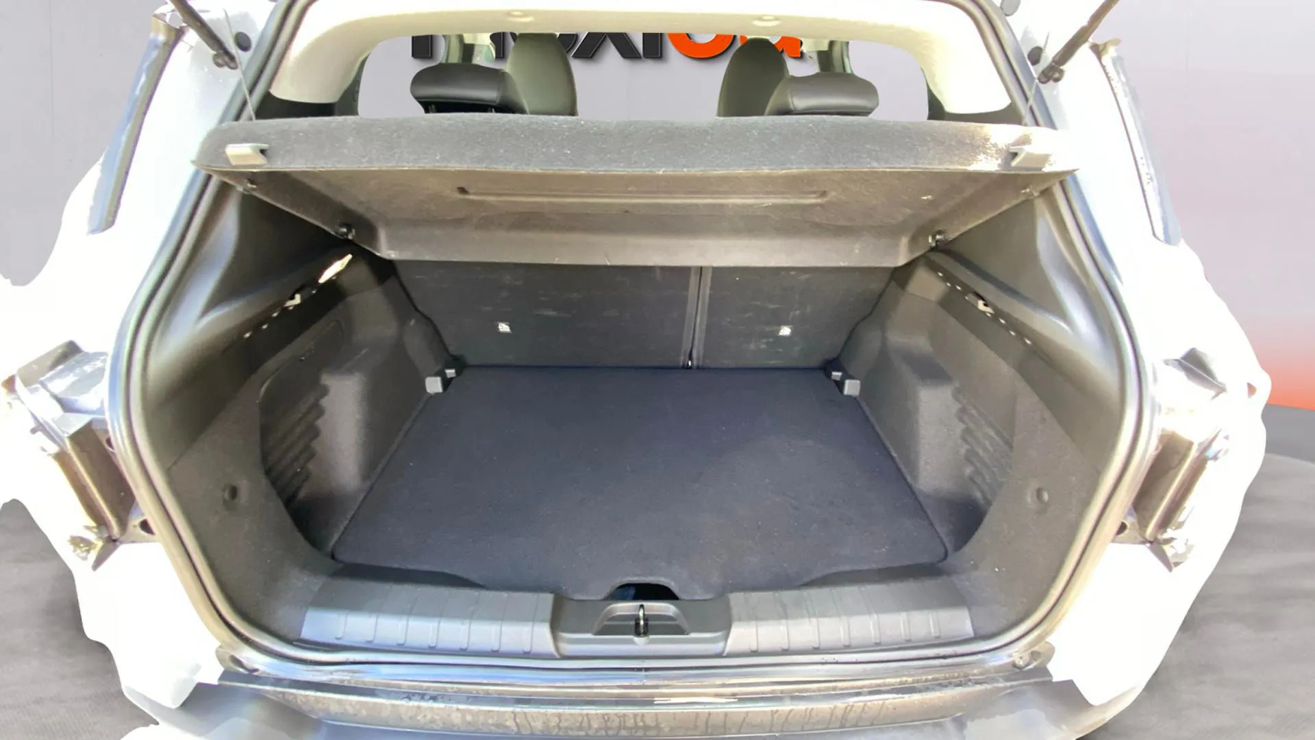 Jeep Avenger 1.2 G Altitude - foto 25