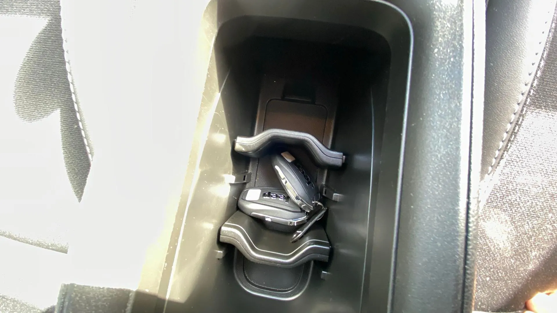 Jeep Avenger 1.2 G Altitude - foto 17